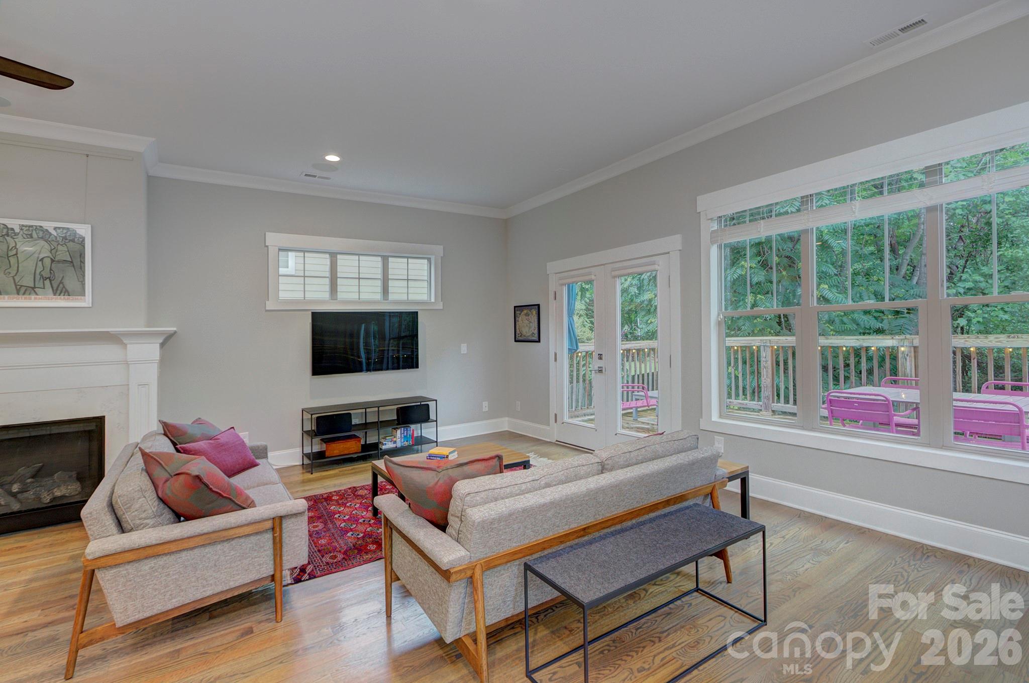 2109 Lanier Avenue — Charlotte