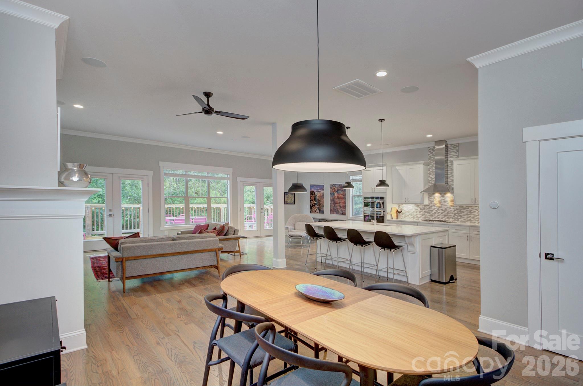2109 Lanier Avenue — Charlotte
