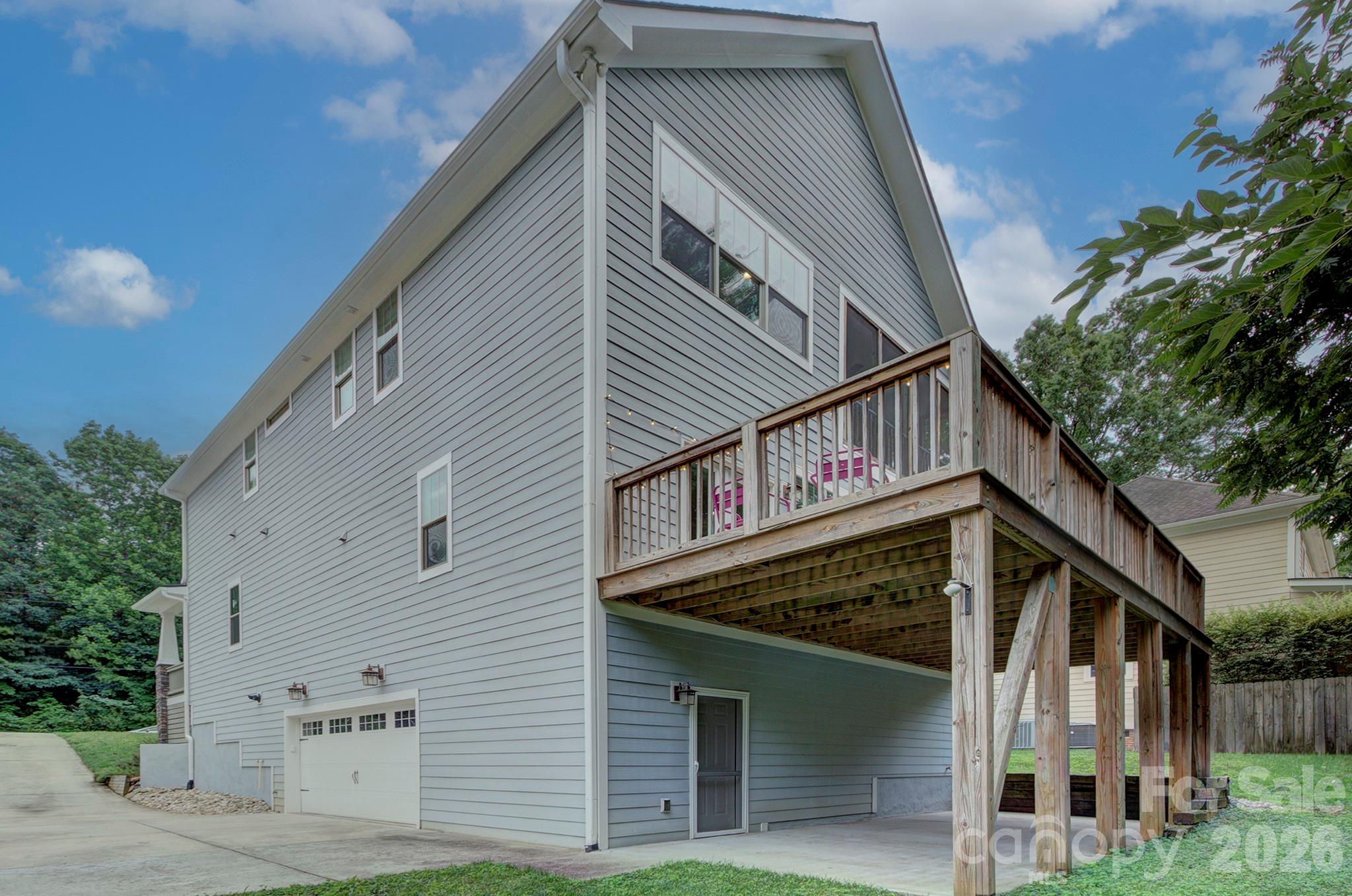 2109 Lanier Avenue — Charlotte