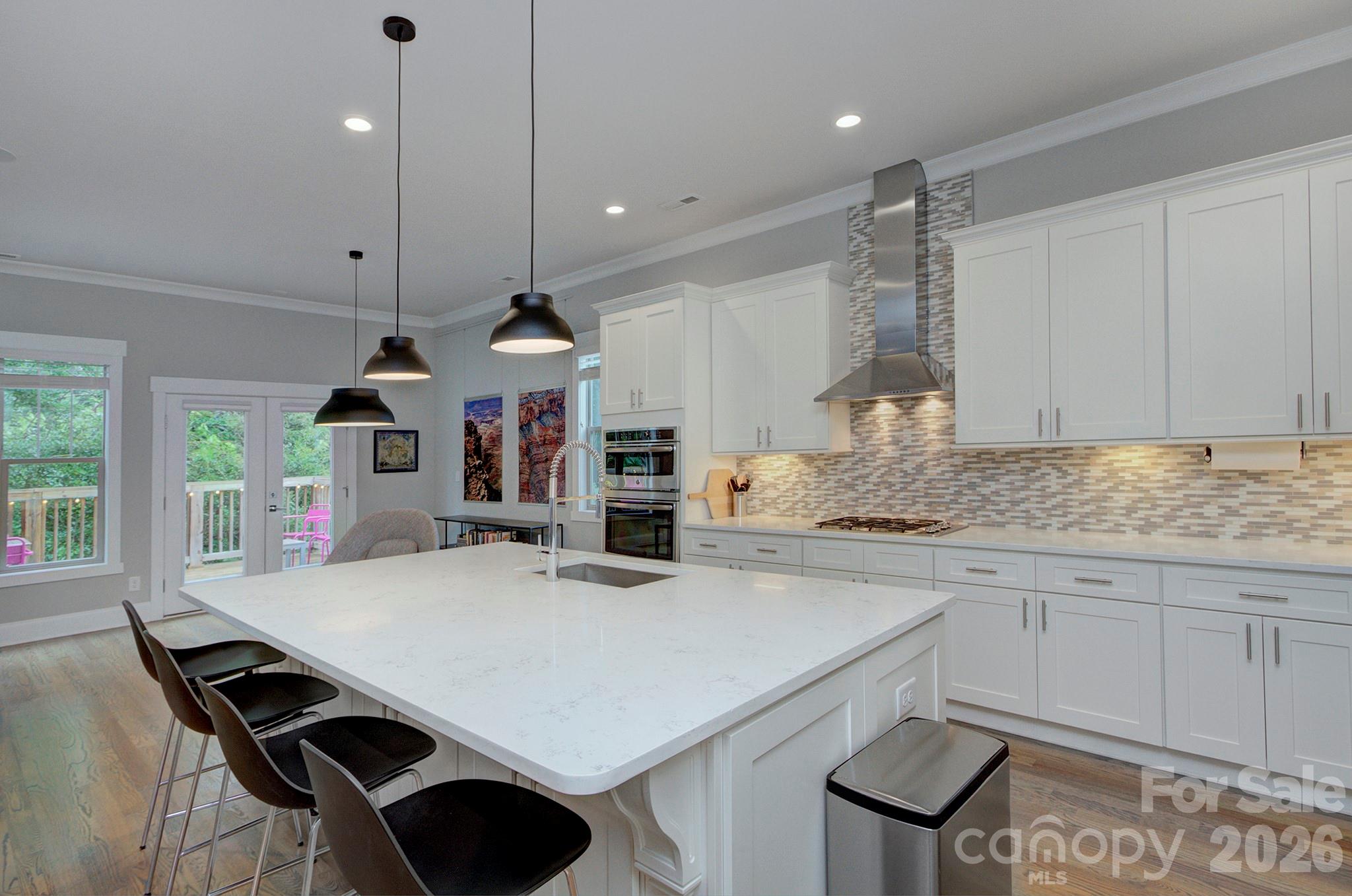 2109 Lanier Avenue — Charlotte
