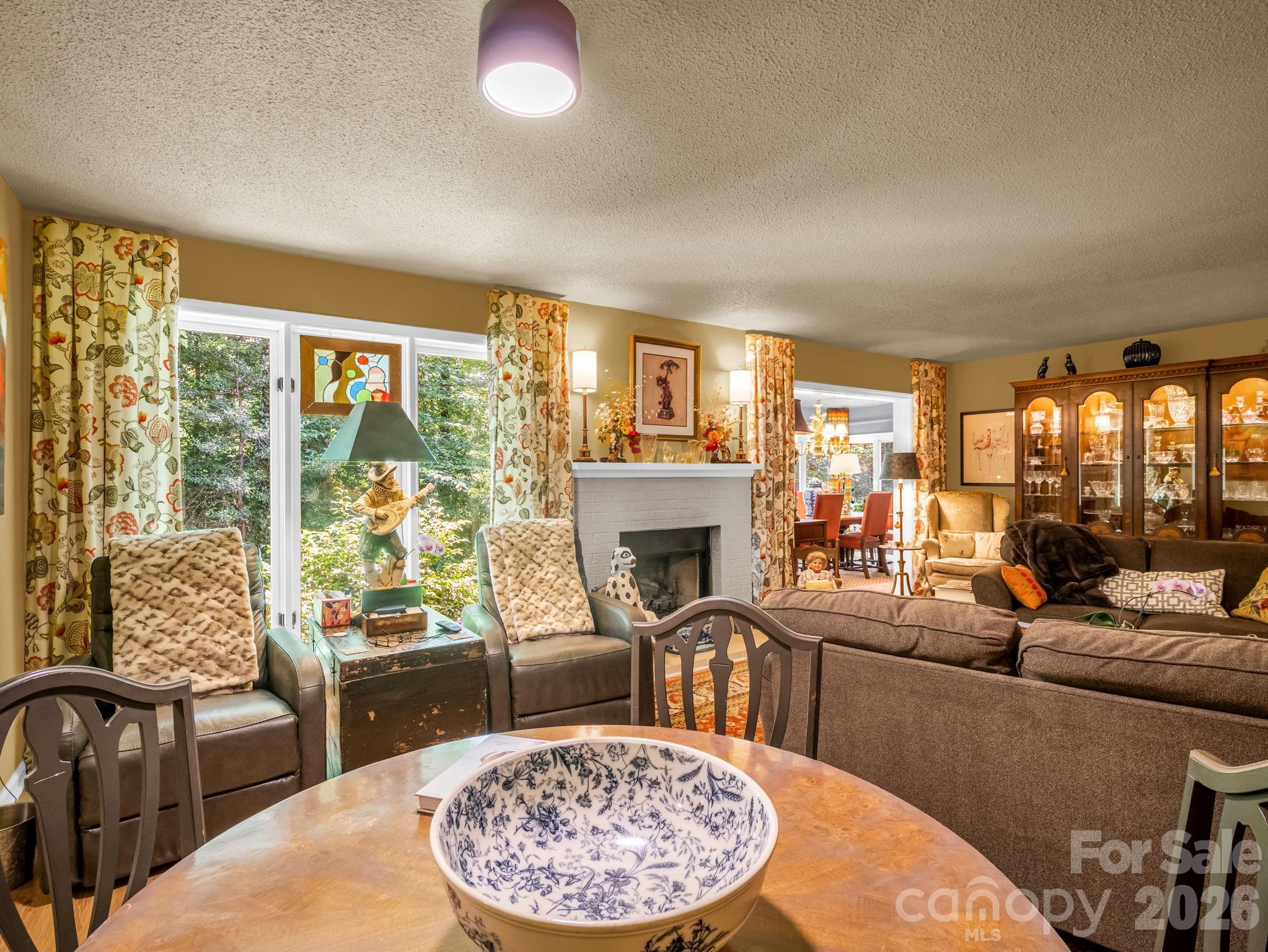 154 Fairlane Road — Columbus
