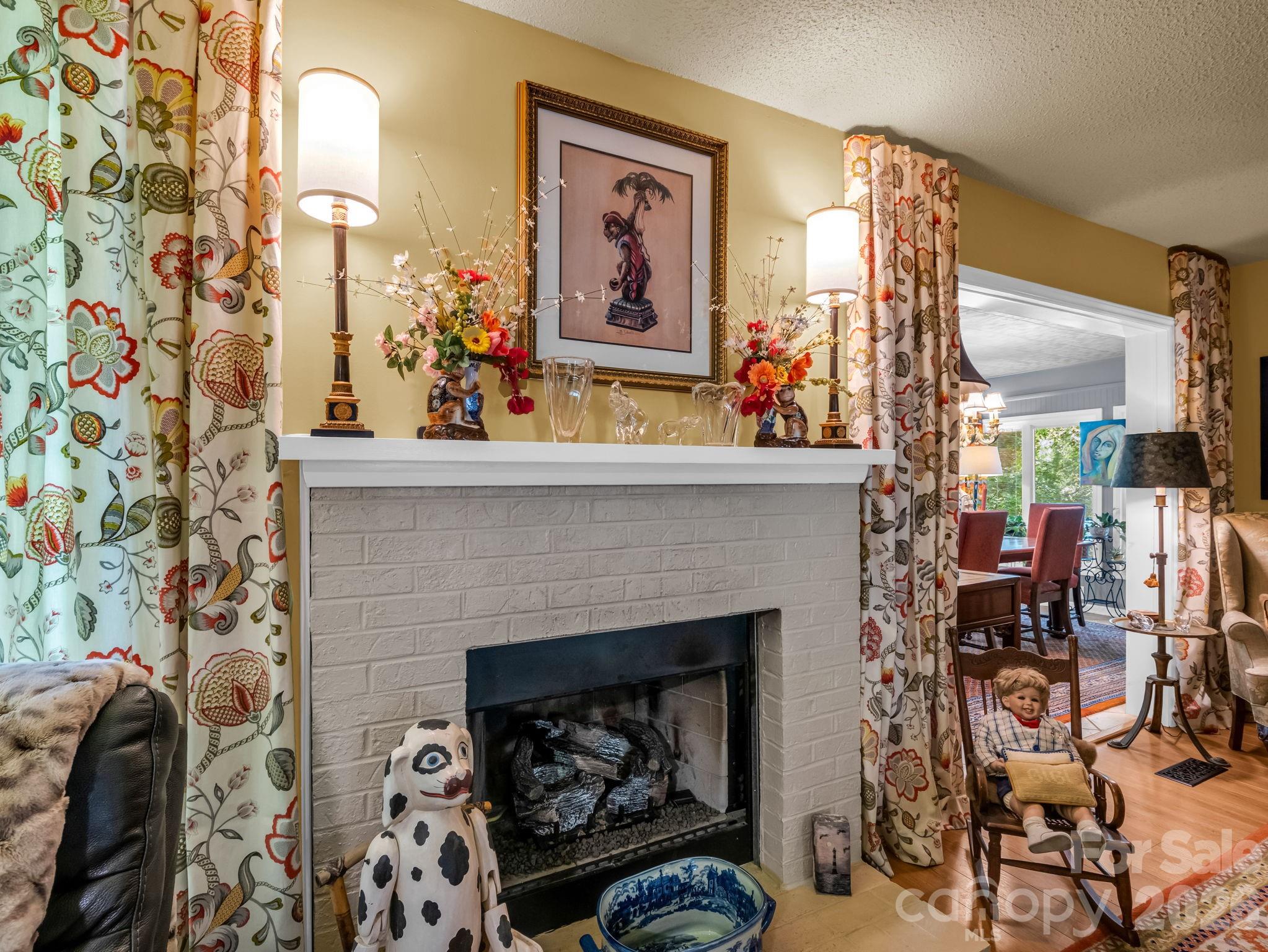 154 Fairlane Road — Columbus