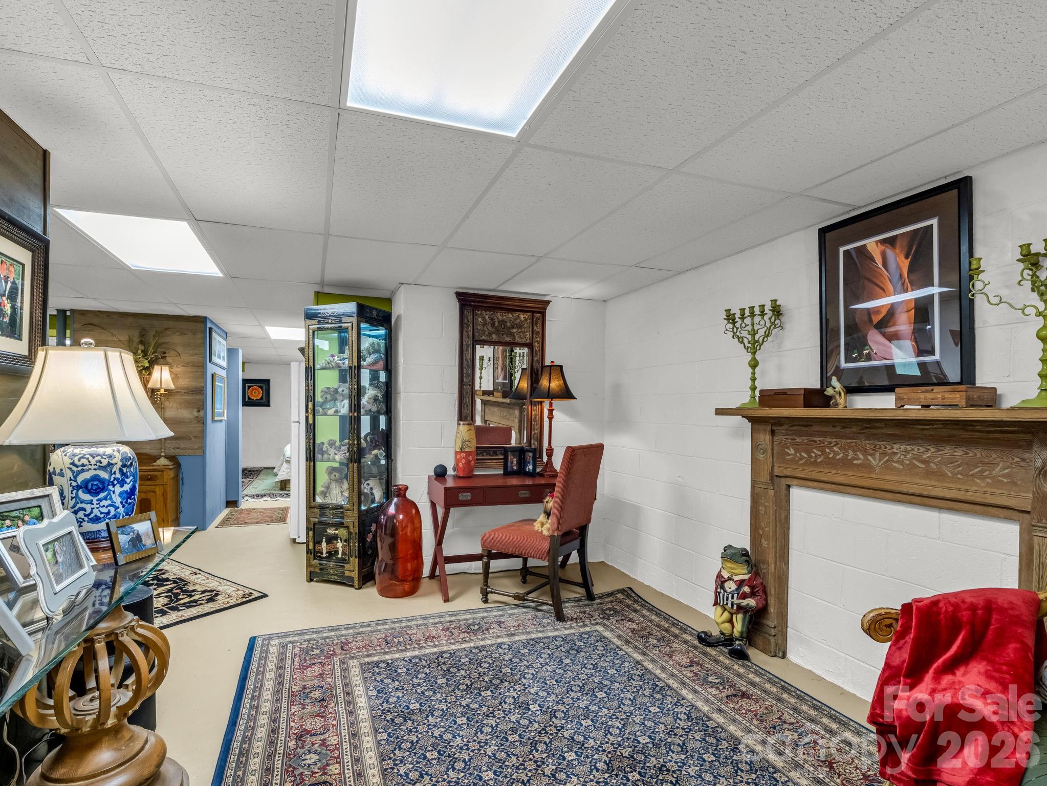 154 Fairlane Road — Columbus