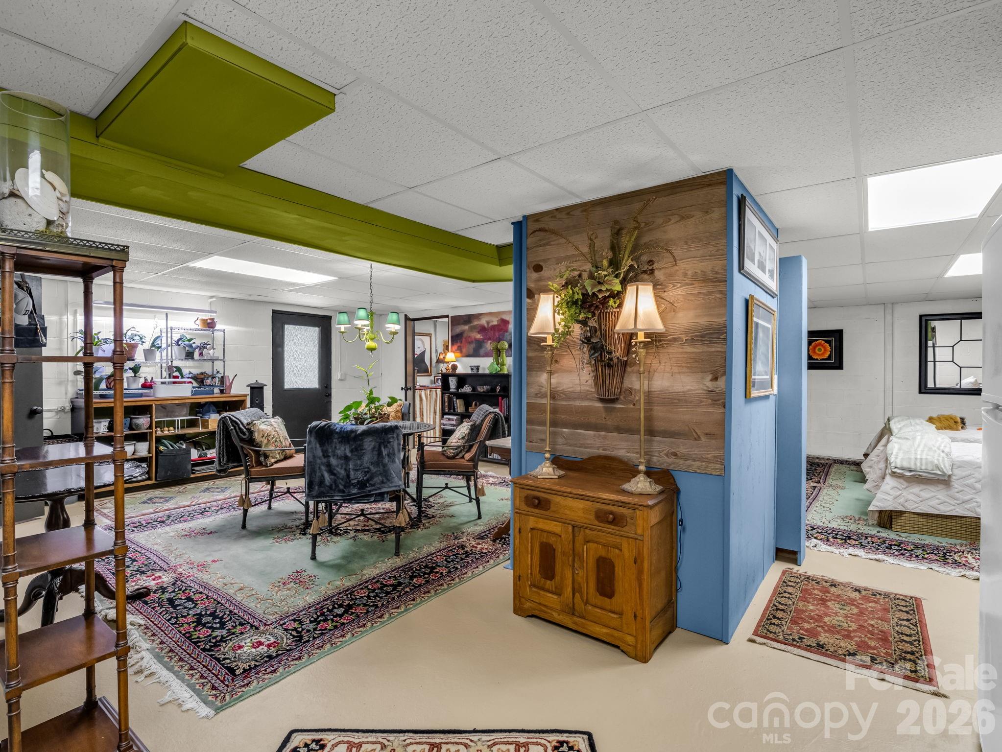 154 Fairlane Road — Columbus