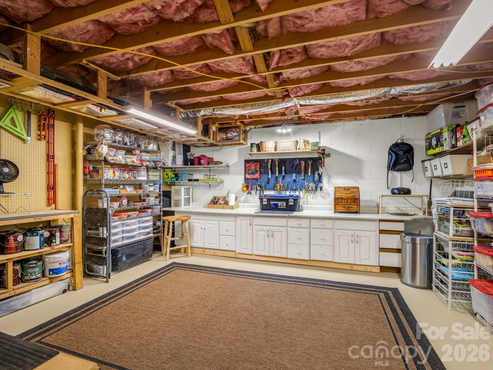 154 Fairlane Road — Columbus
