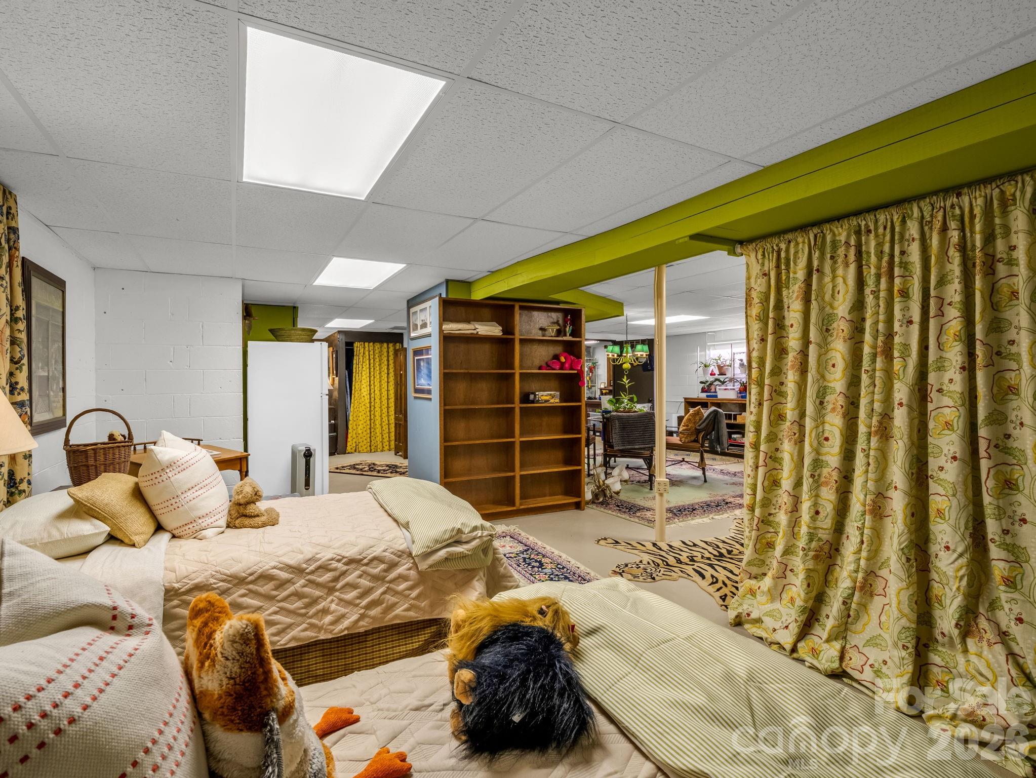 154 Fairlane Road — Columbus