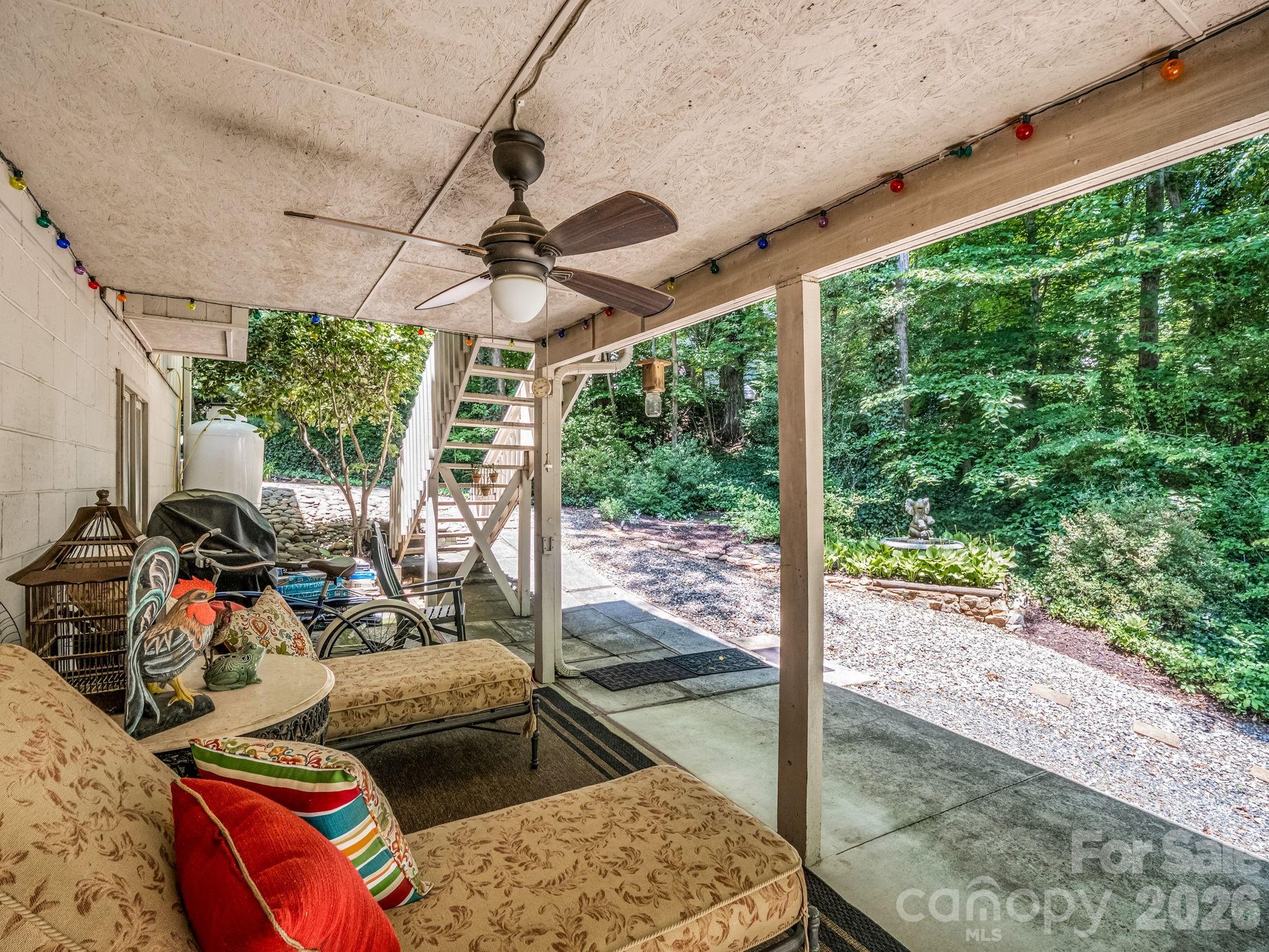154 Fairlane Road — Columbus