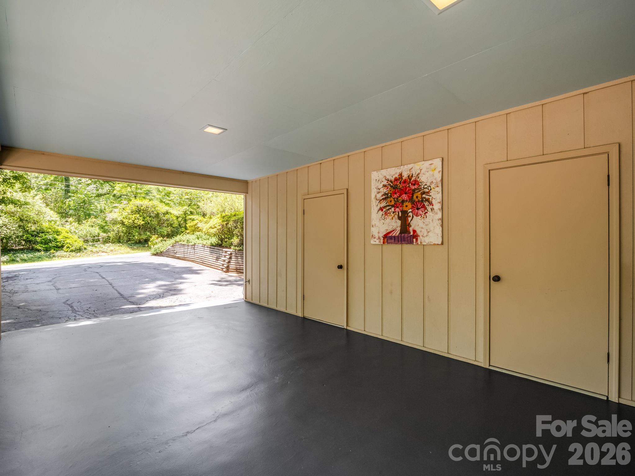 154 Fairlane Road — Columbus