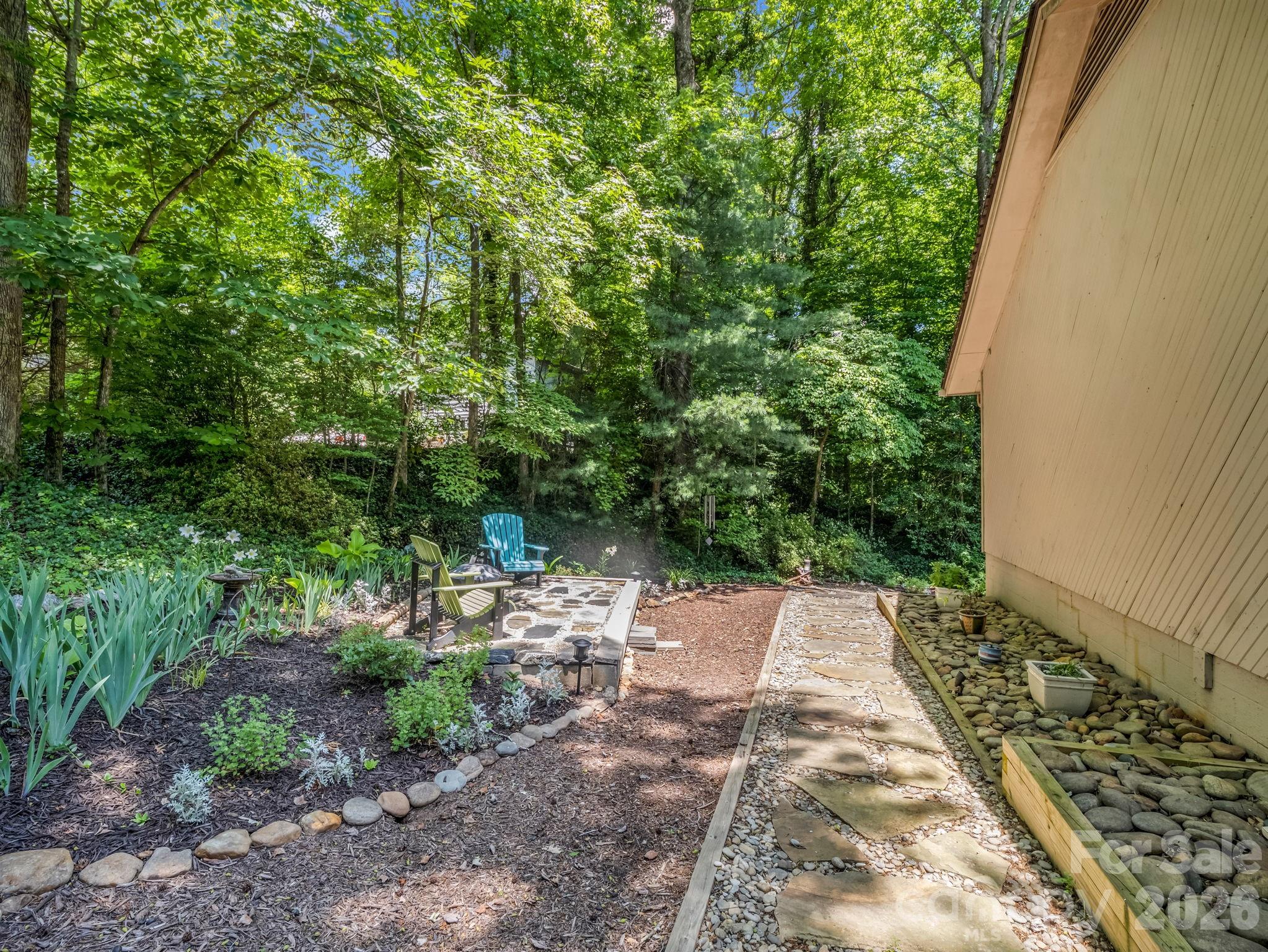 154 Fairlane Road — Columbus