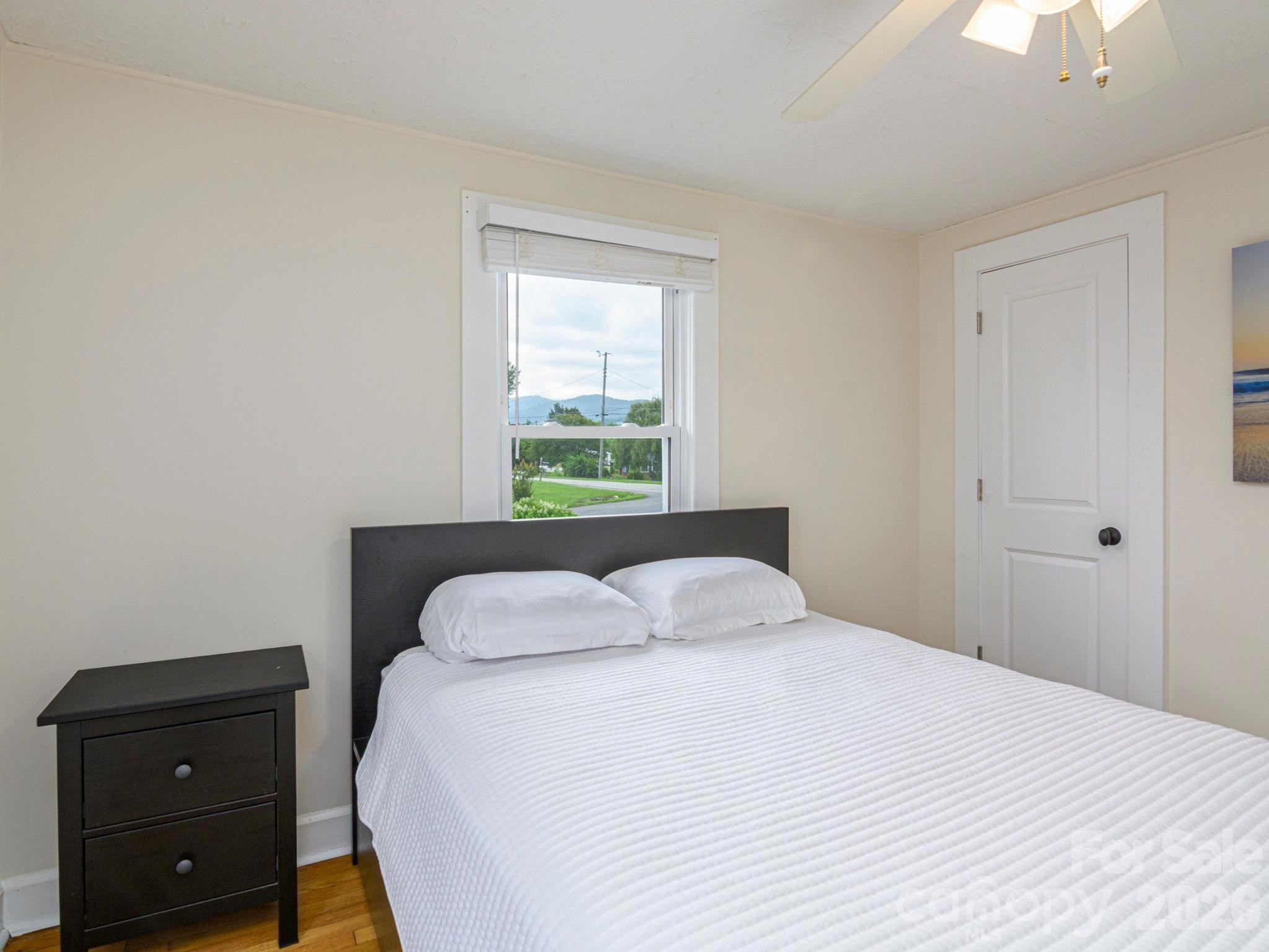 48 Hickory Tree Road — Asheville