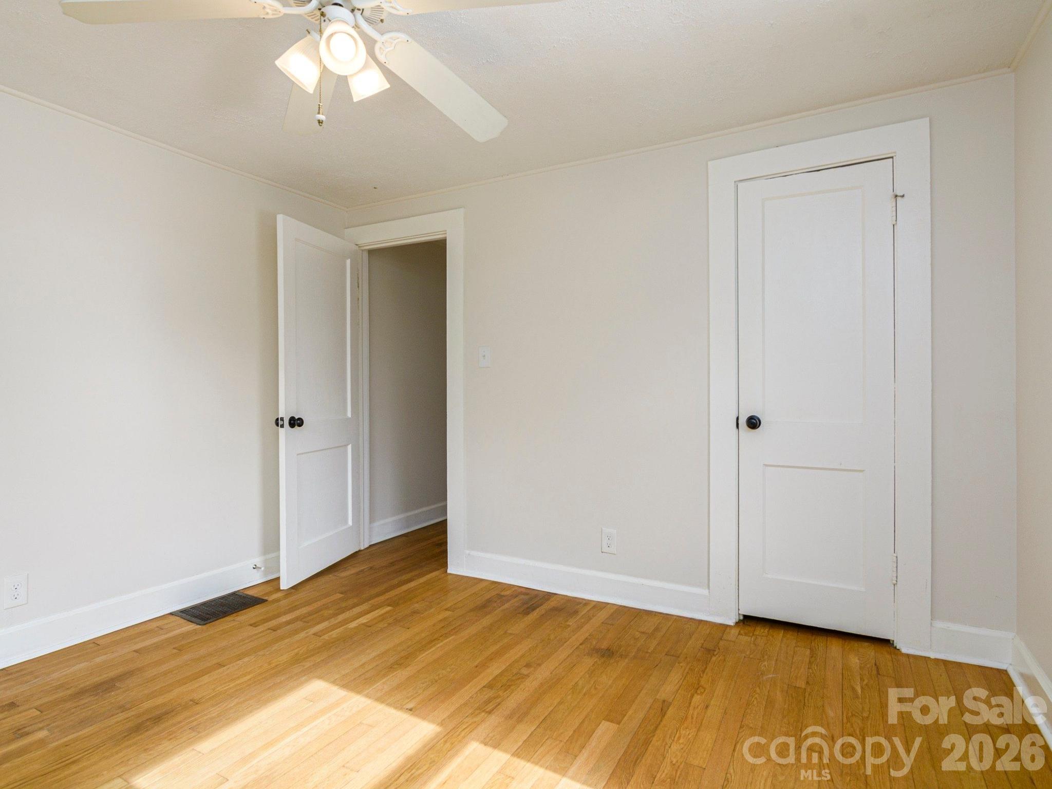 48 Hickory Tree Road — Asheville