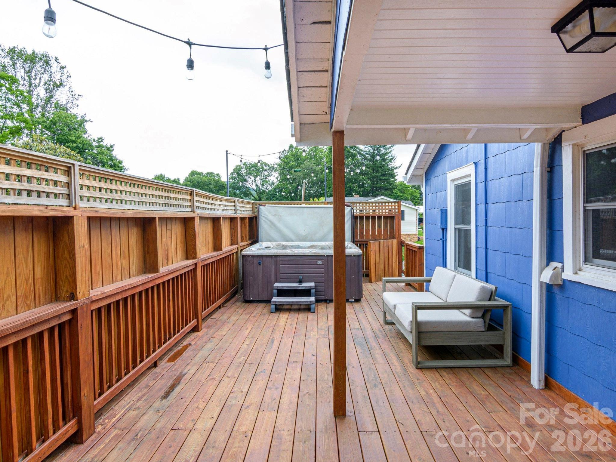 48 Hickory Tree Road — Asheville
