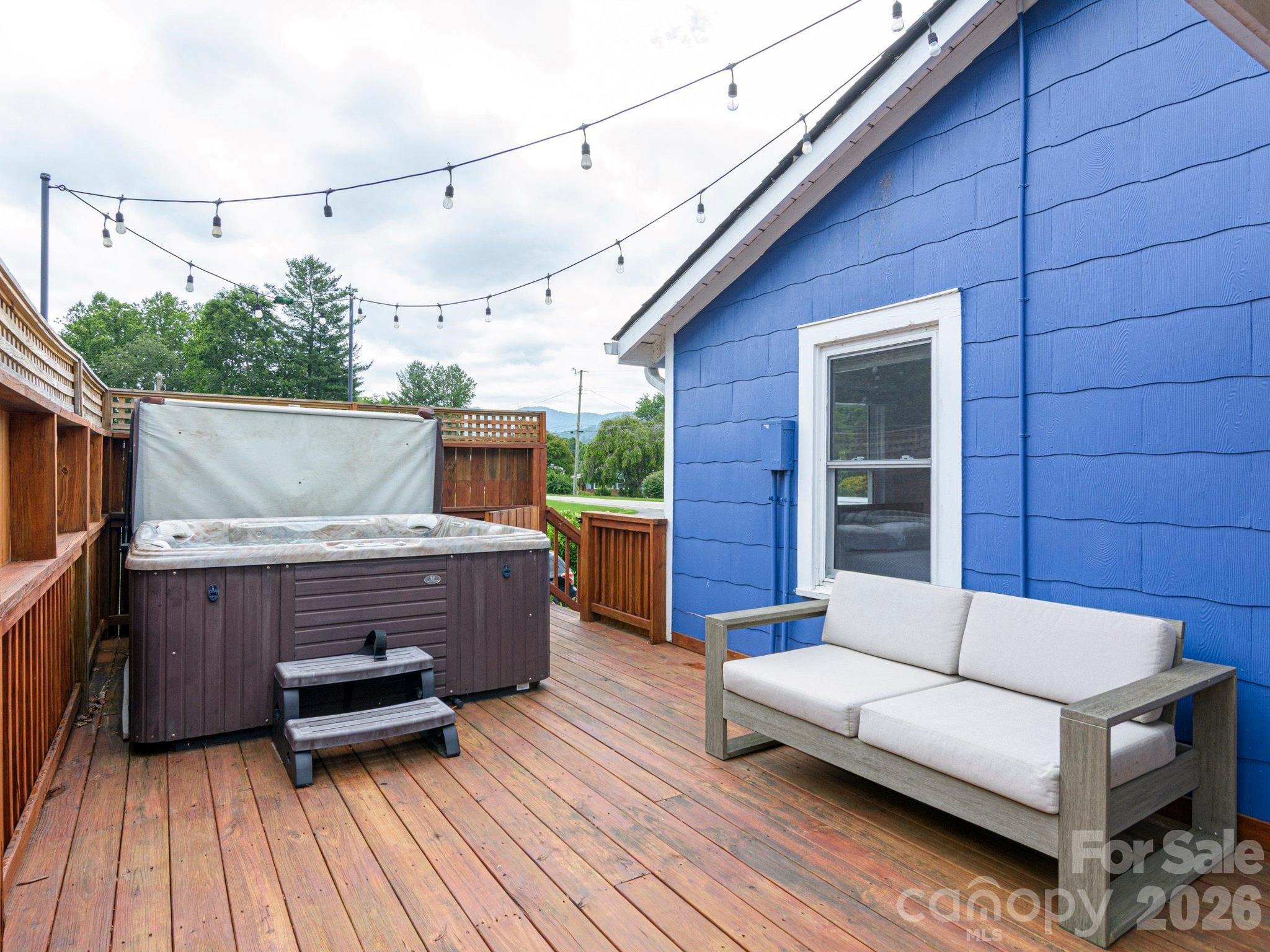 48 Hickory Tree Road — Asheville