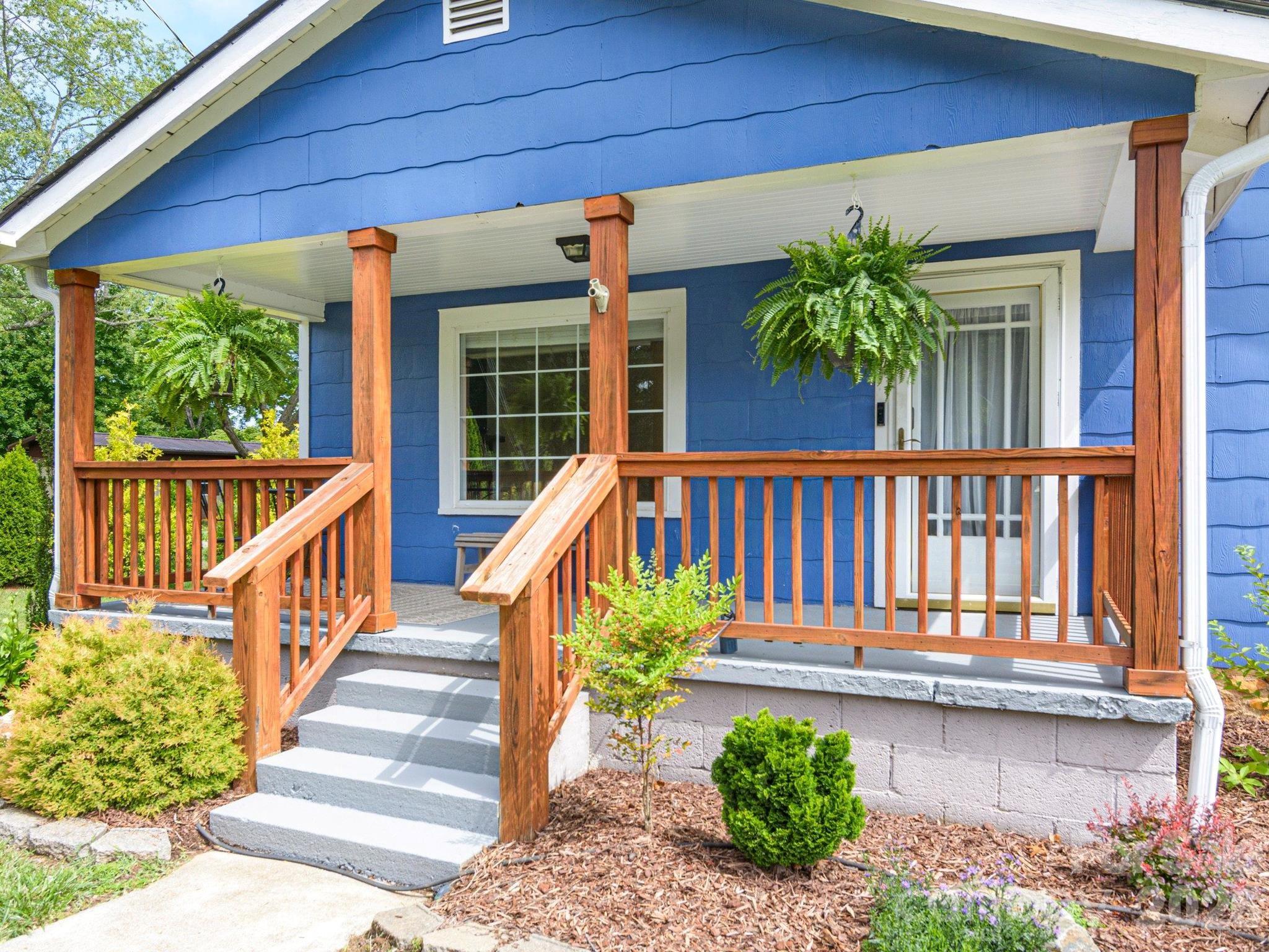 48 Hickory Tree Road — Asheville