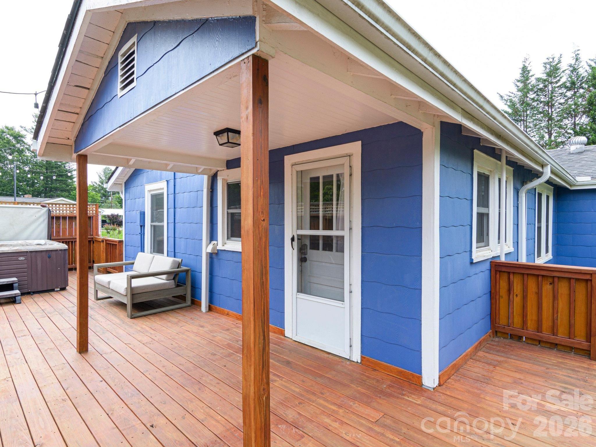 48 Hickory Tree Road — Asheville
