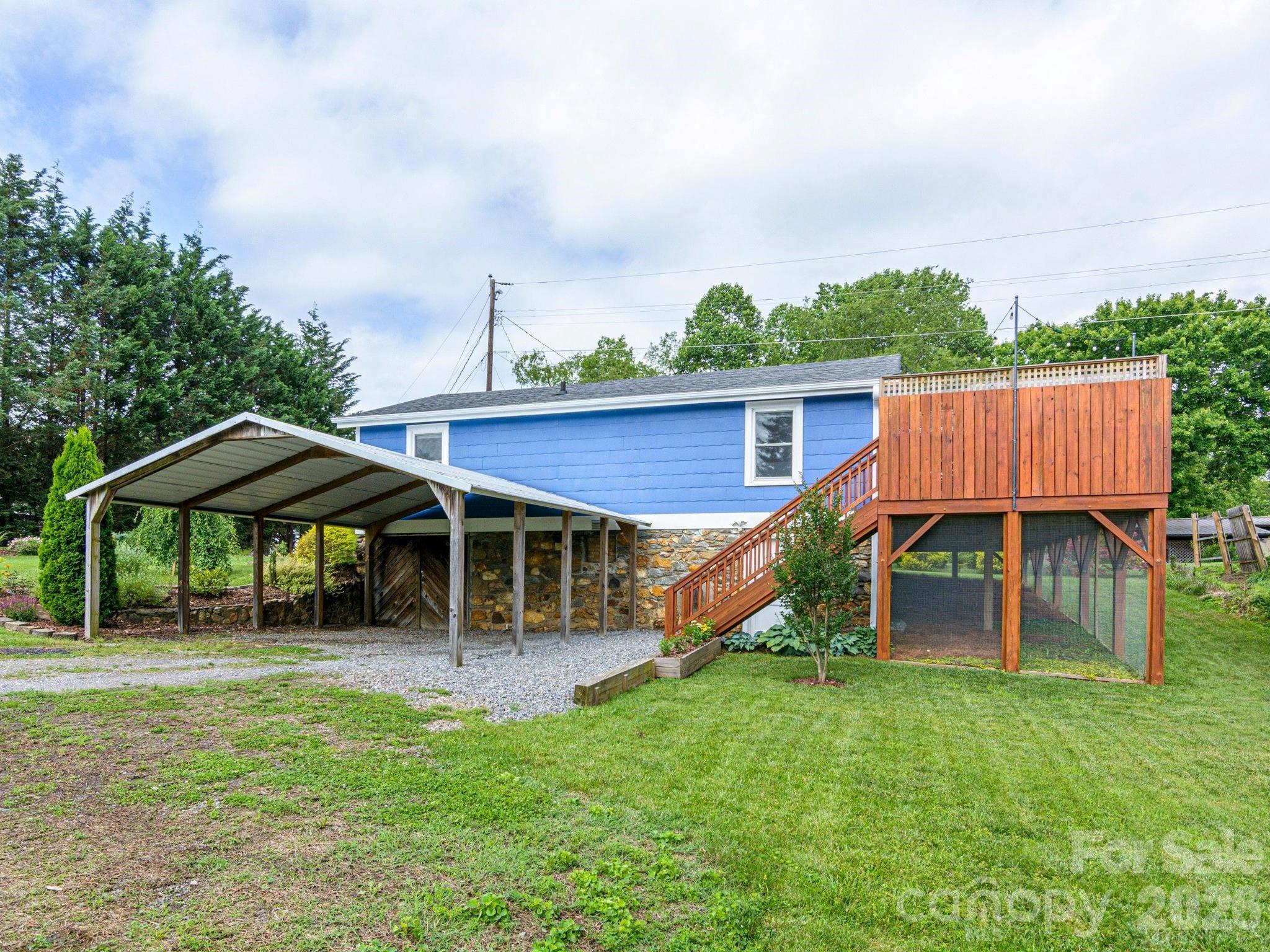 48 Hickory Tree Road — Asheville