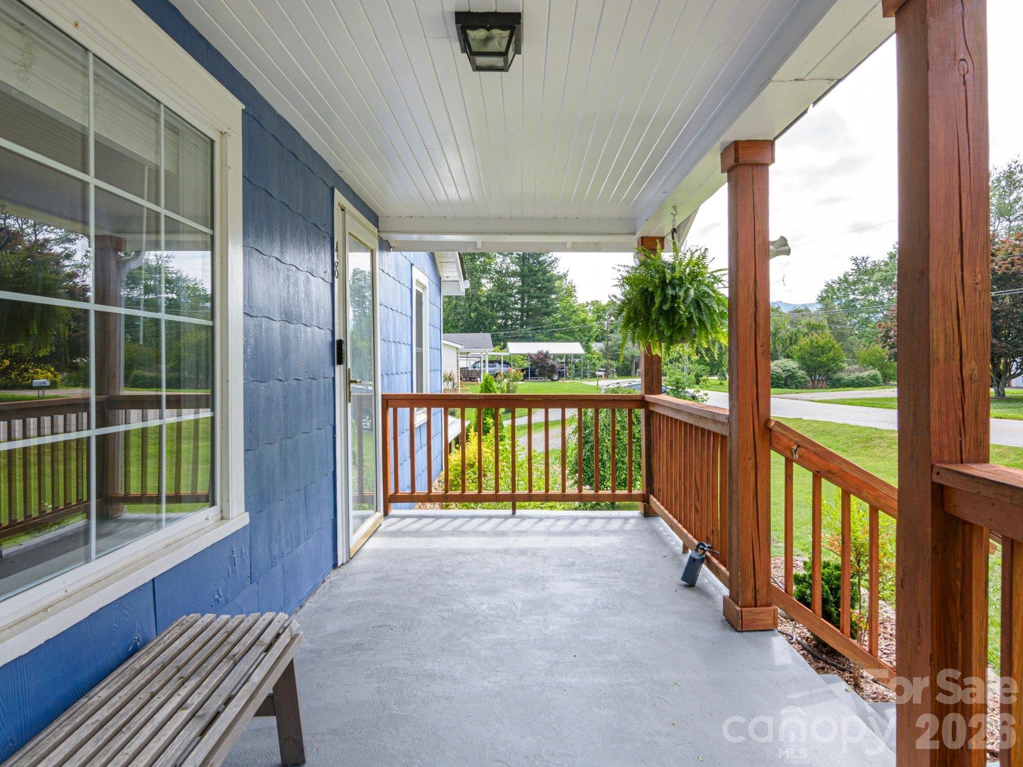 48 Hickory Tree Road — Asheville