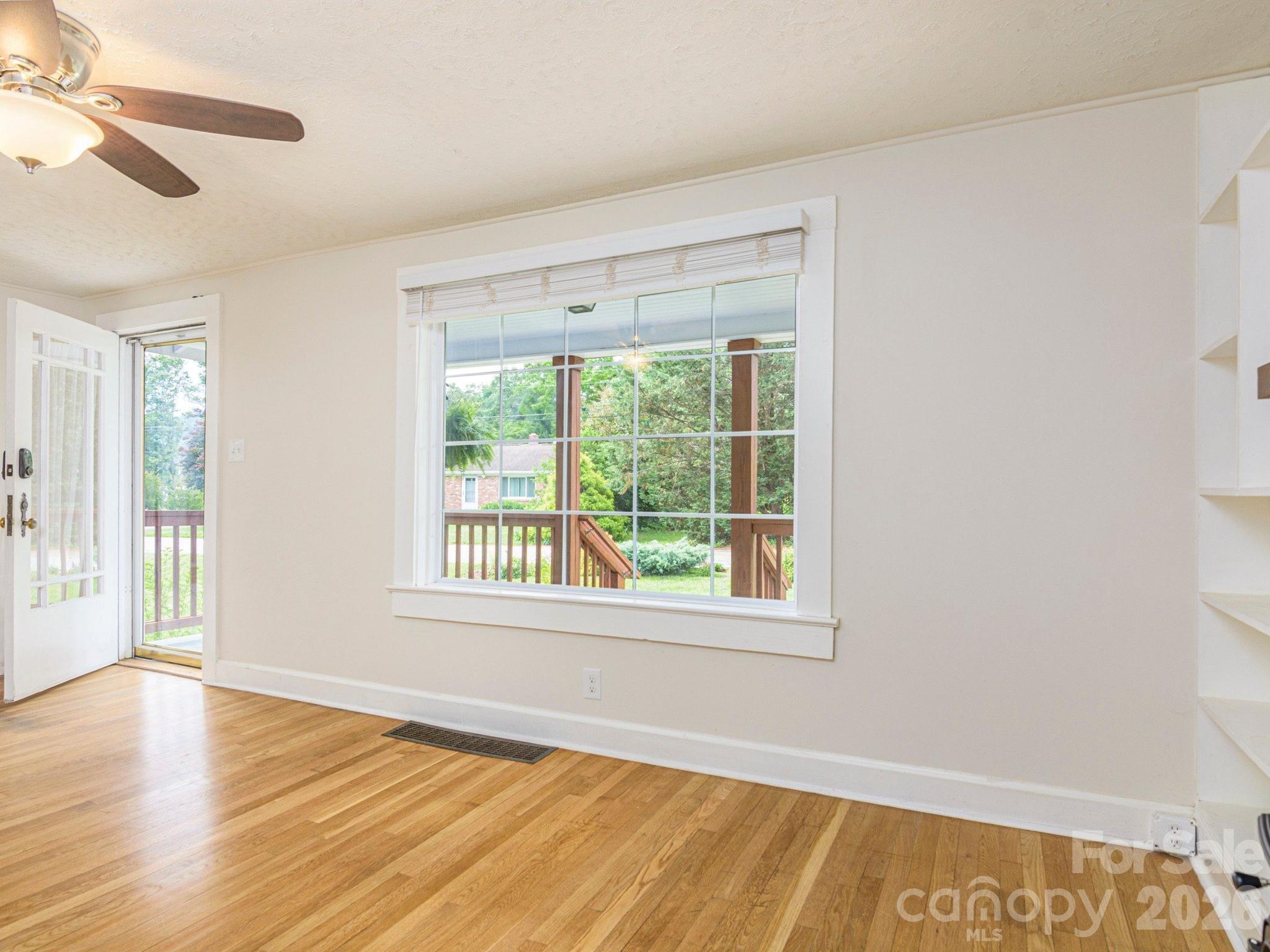 48 Hickory Tree Road — Asheville