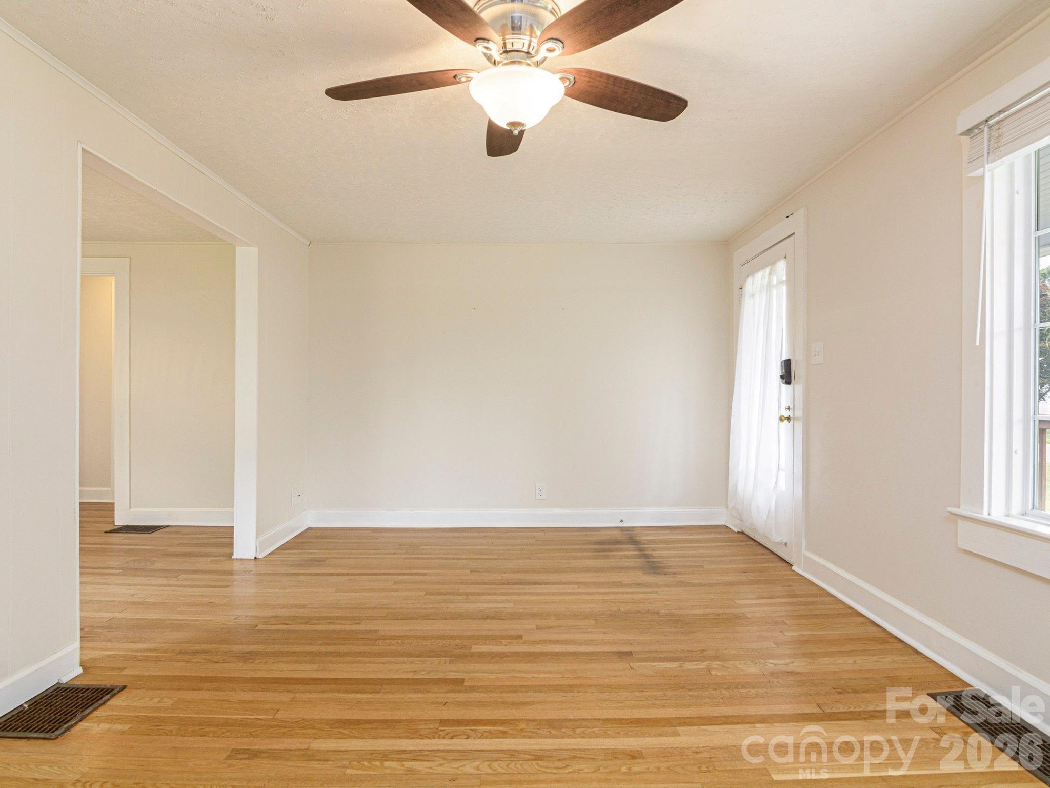 48 Hickory Tree Road — Asheville