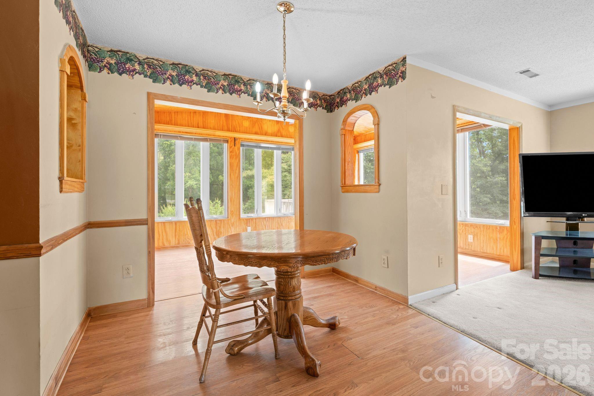 7600 Sedgewick Ridge Road — Lewisville