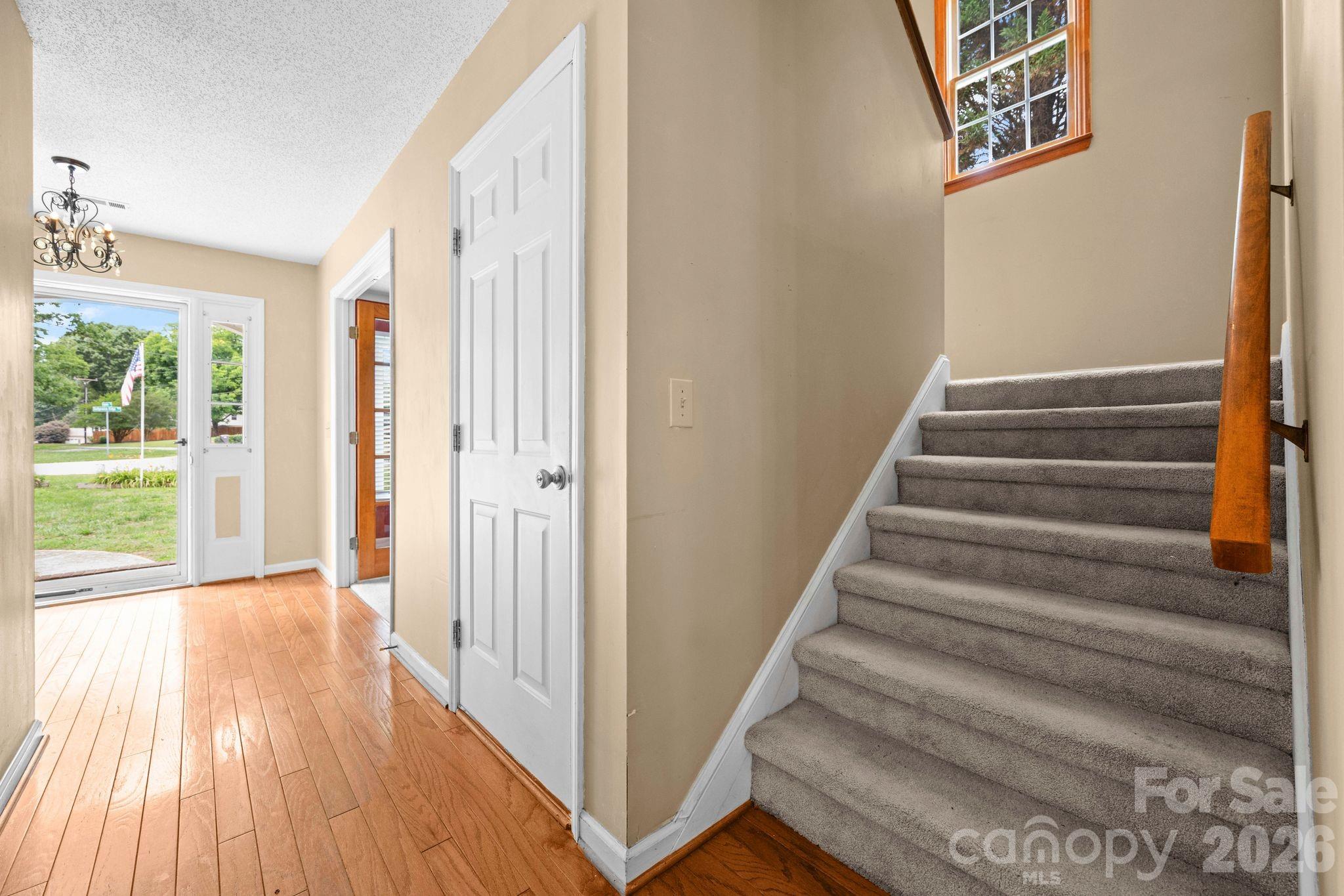 7600 Sedgewick Ridge Road — Lewisville