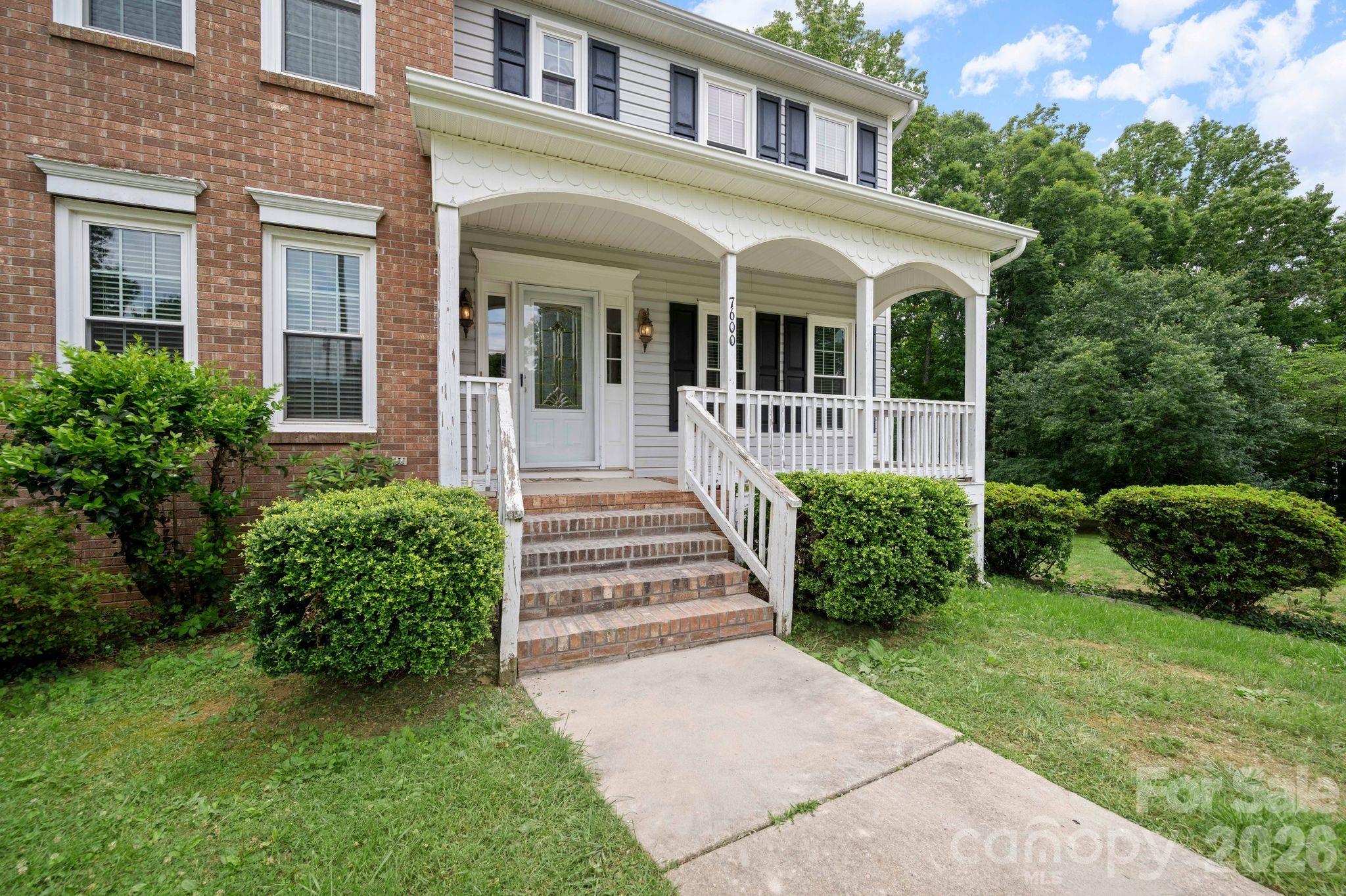 7600 Sedgewick Ridge Road — Lewisville
