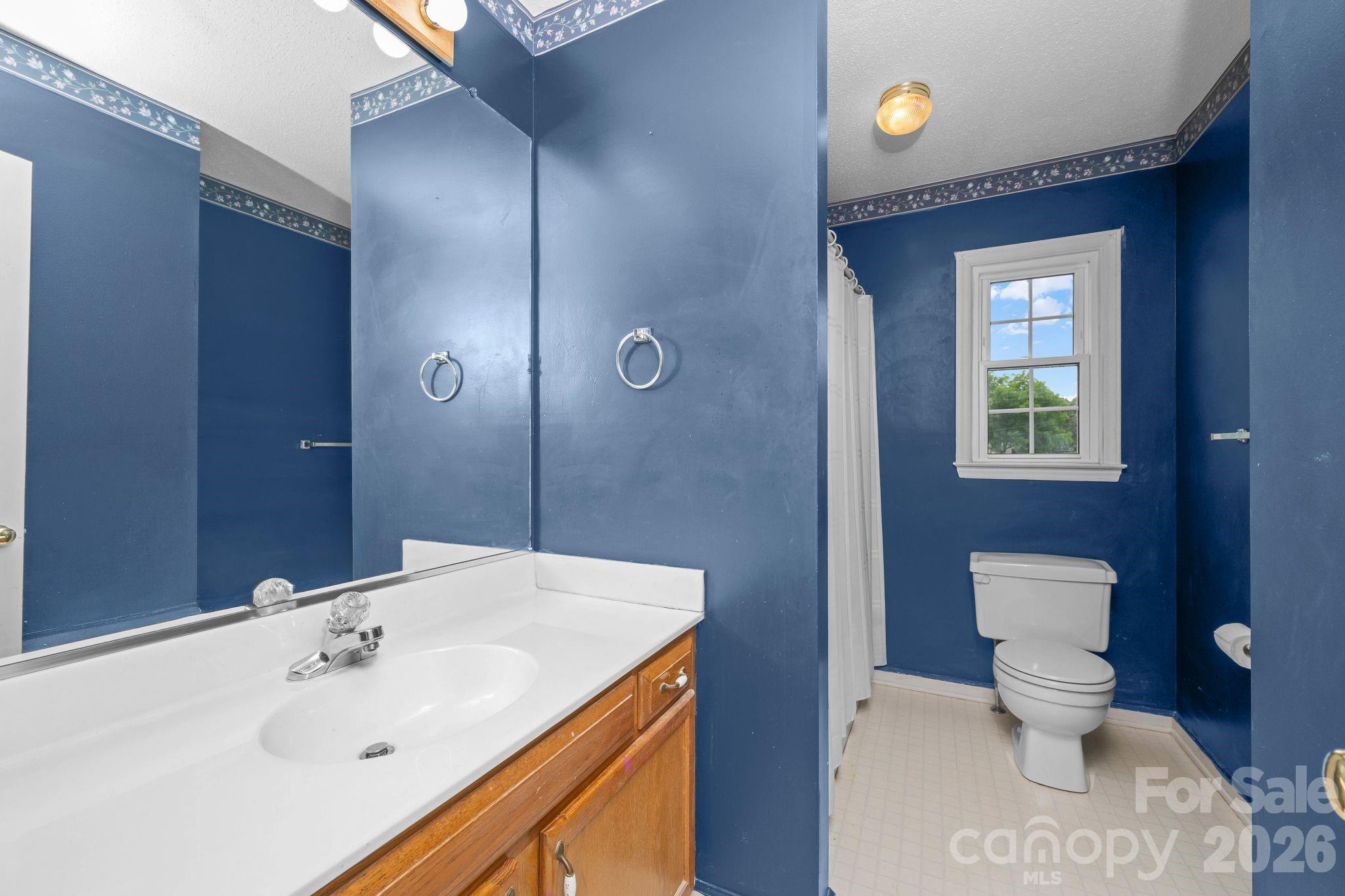 7600 Sedgewick Ridge Road — Lewisville