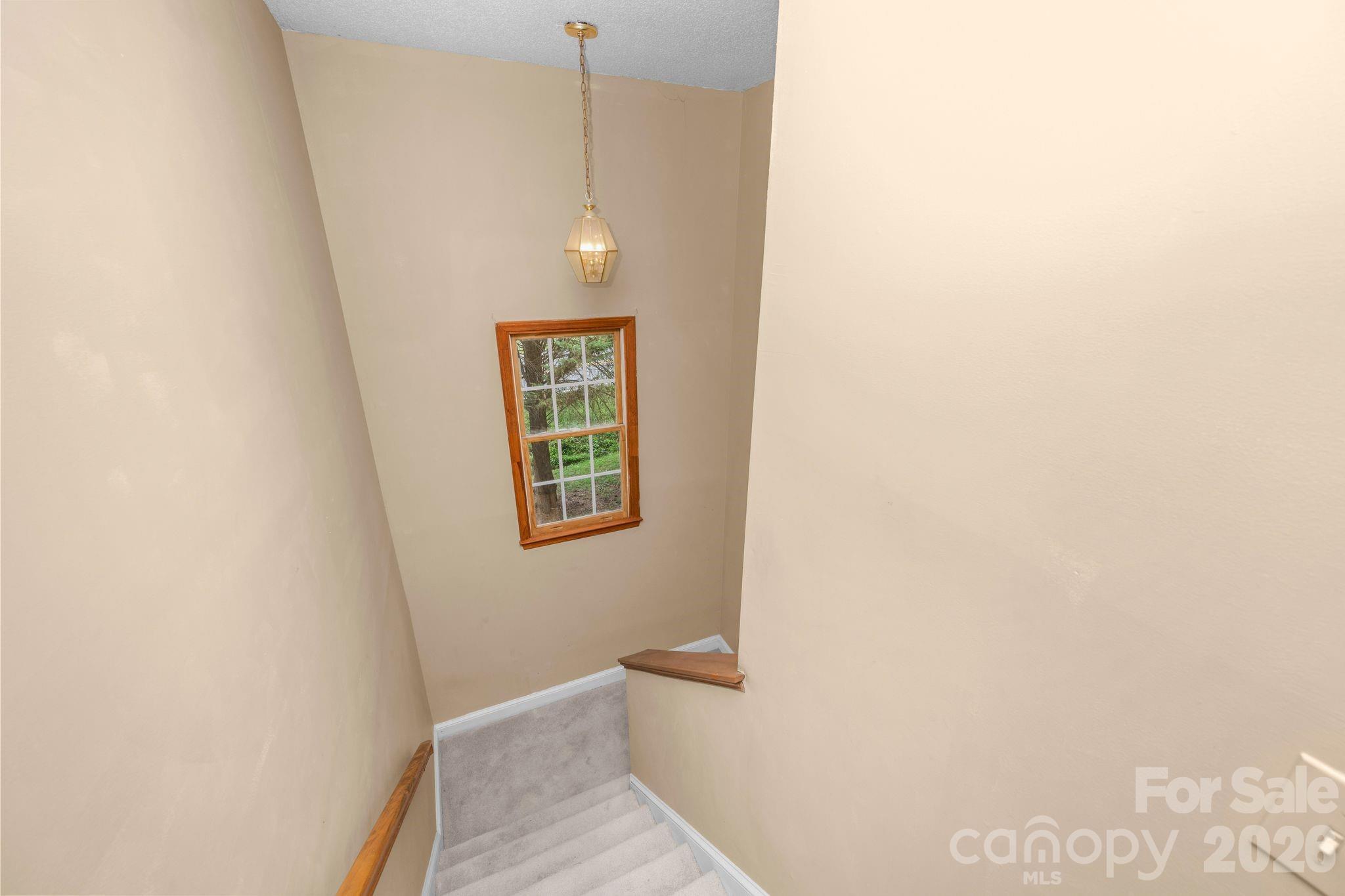 7600 Sedgewick Ridge Road — Lewisville