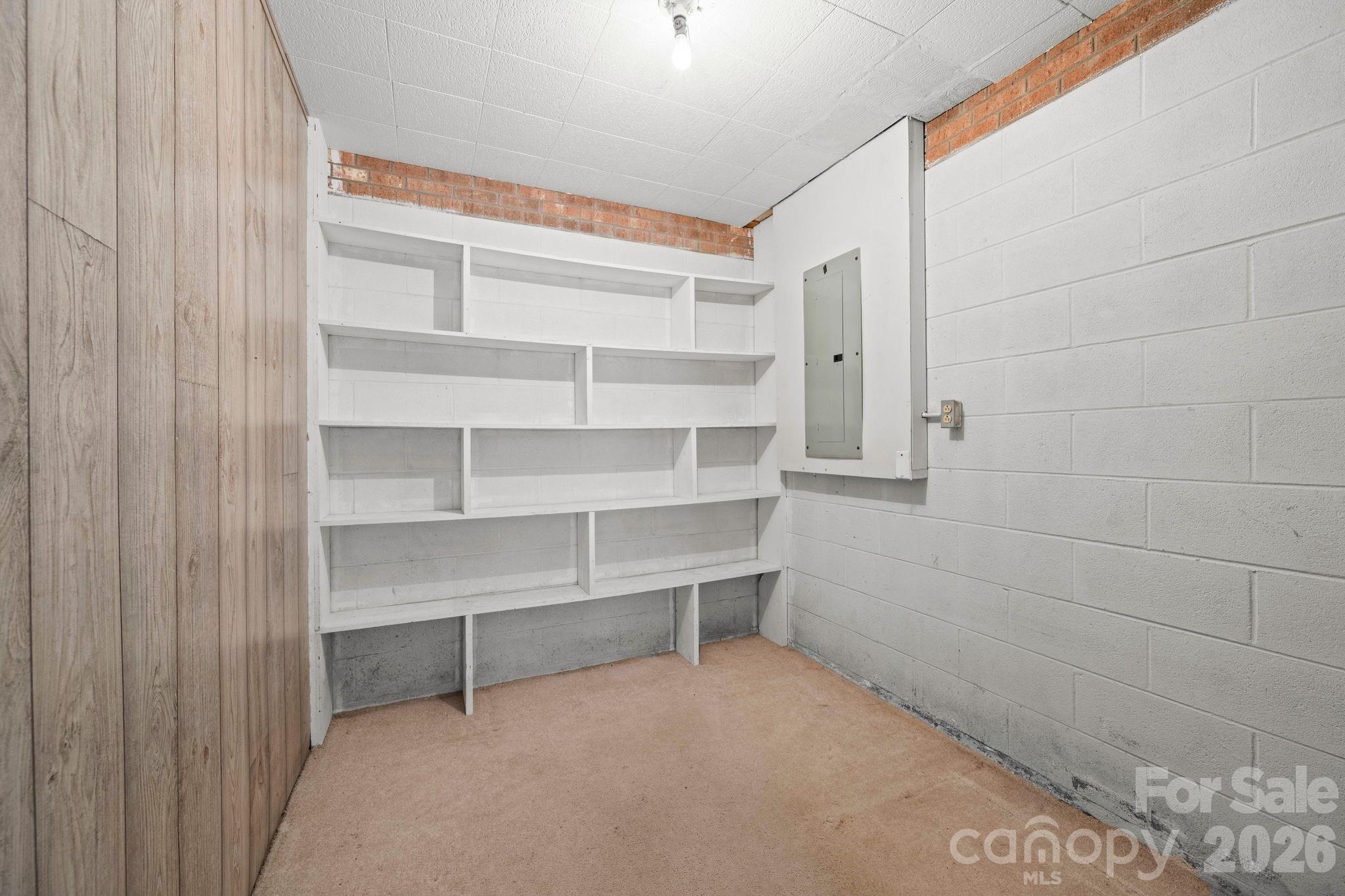 7600 Sedgewick Ridge Road — Lewisville