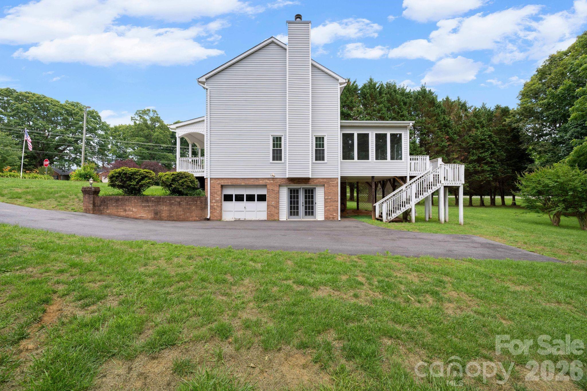 7600 Sedgewick Ridge Road — Lewisville
