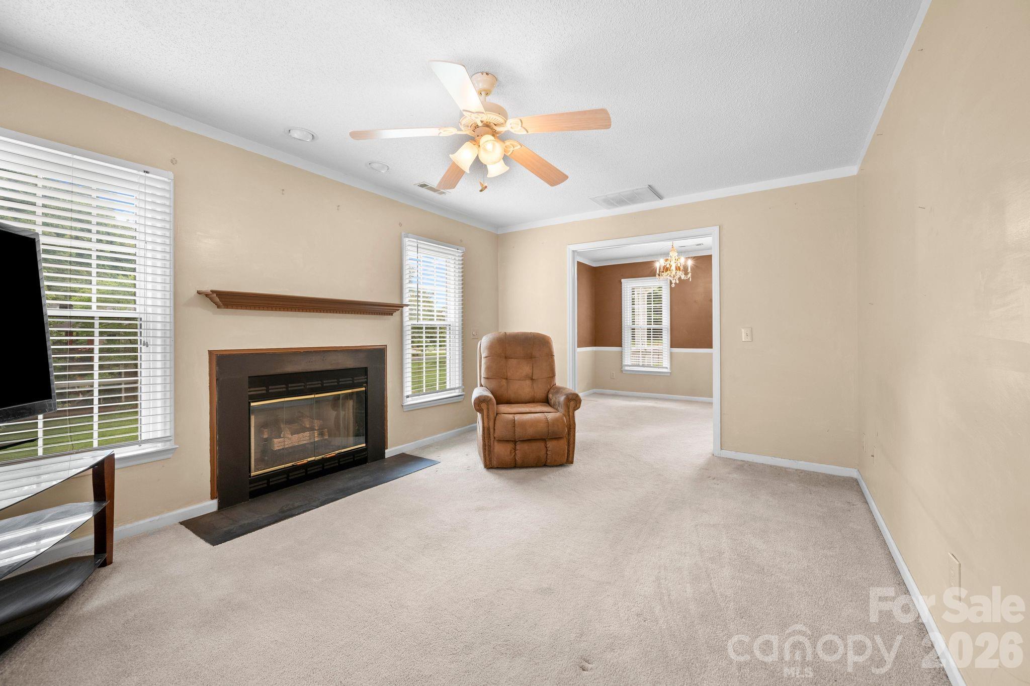7600 Sedgewick Ridge Road — Lewisville