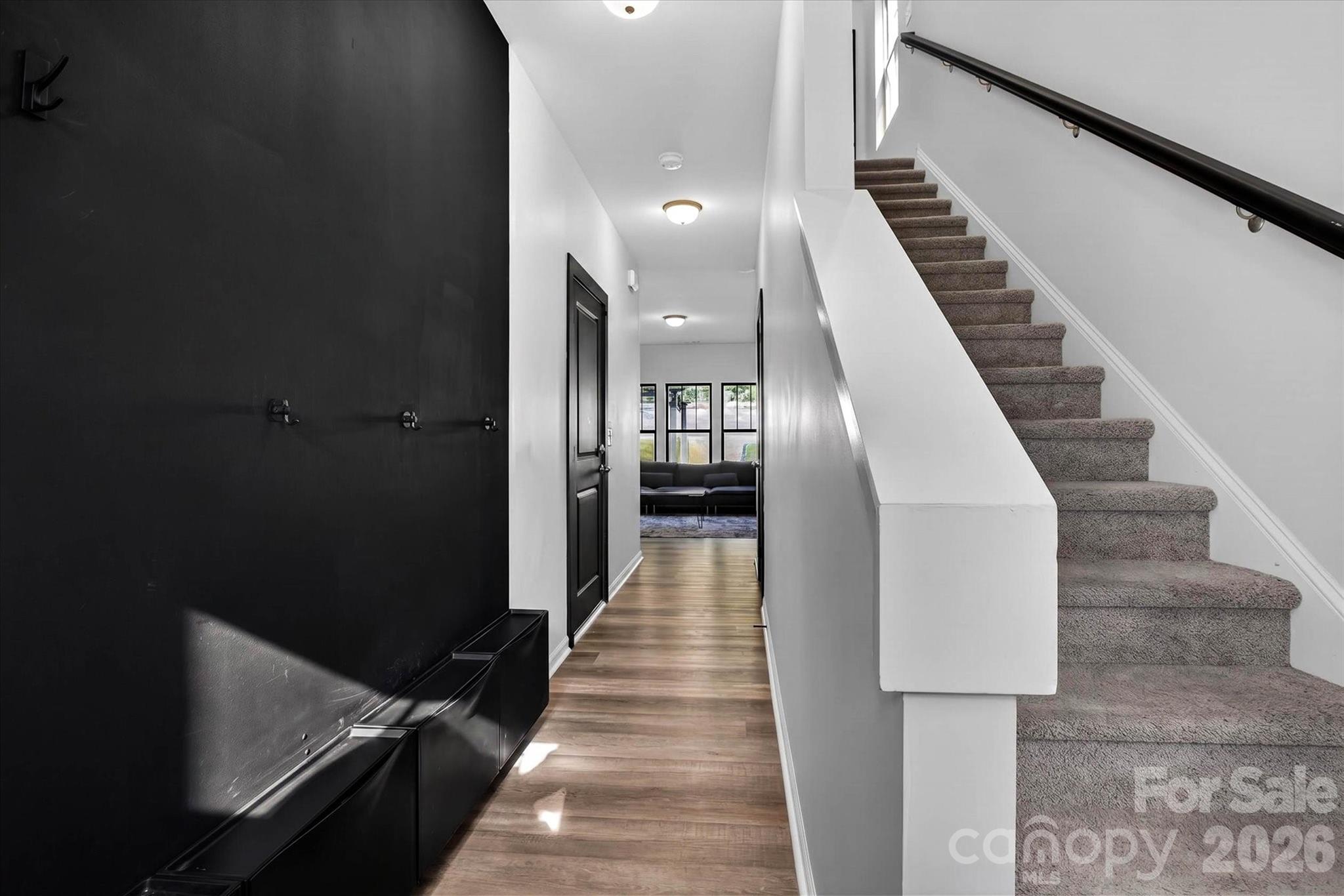 548 Kingsway Circle — Charlotte