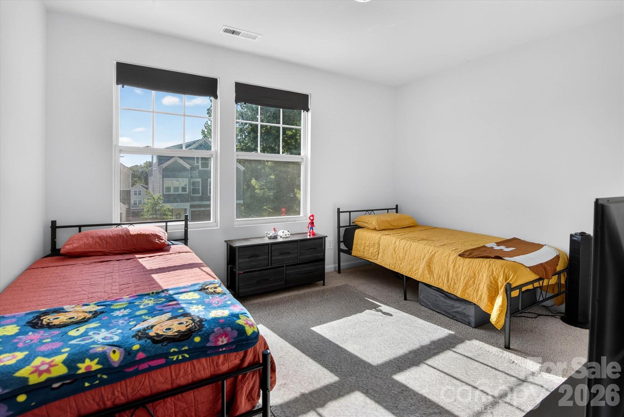 548 Kingsway Circle — Charlotte