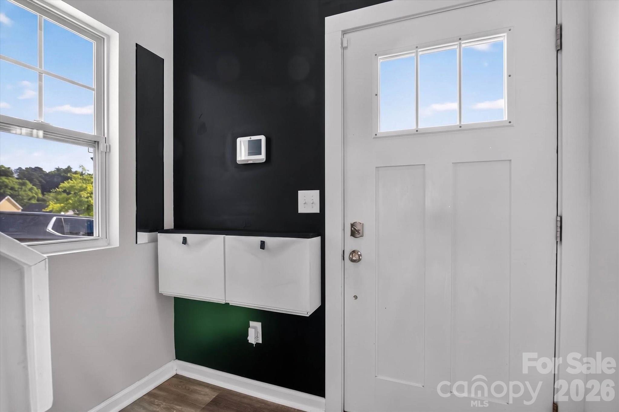 548 Kingsway Circle — Charlotte
