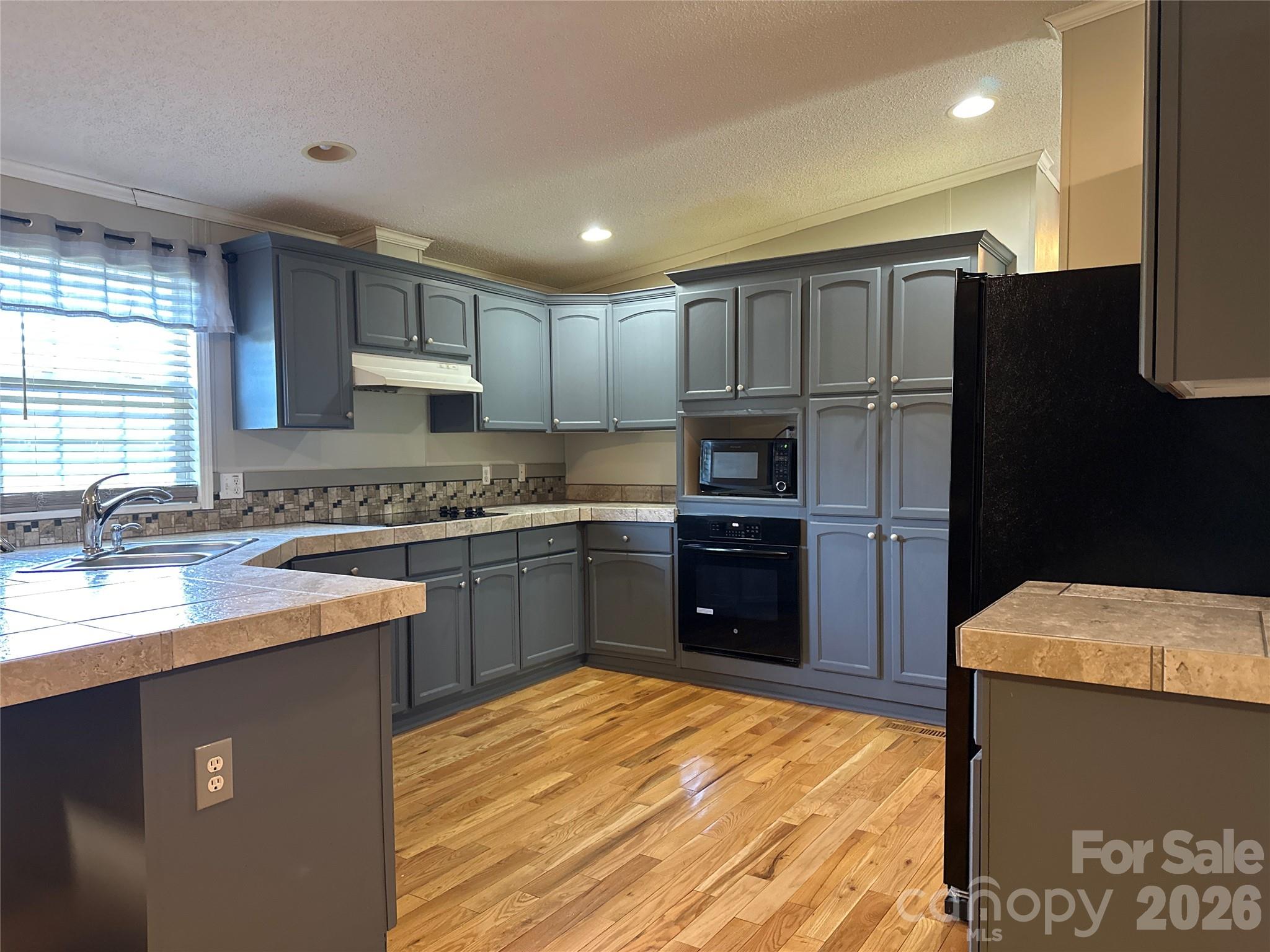 2567 Peeler Road — Vale