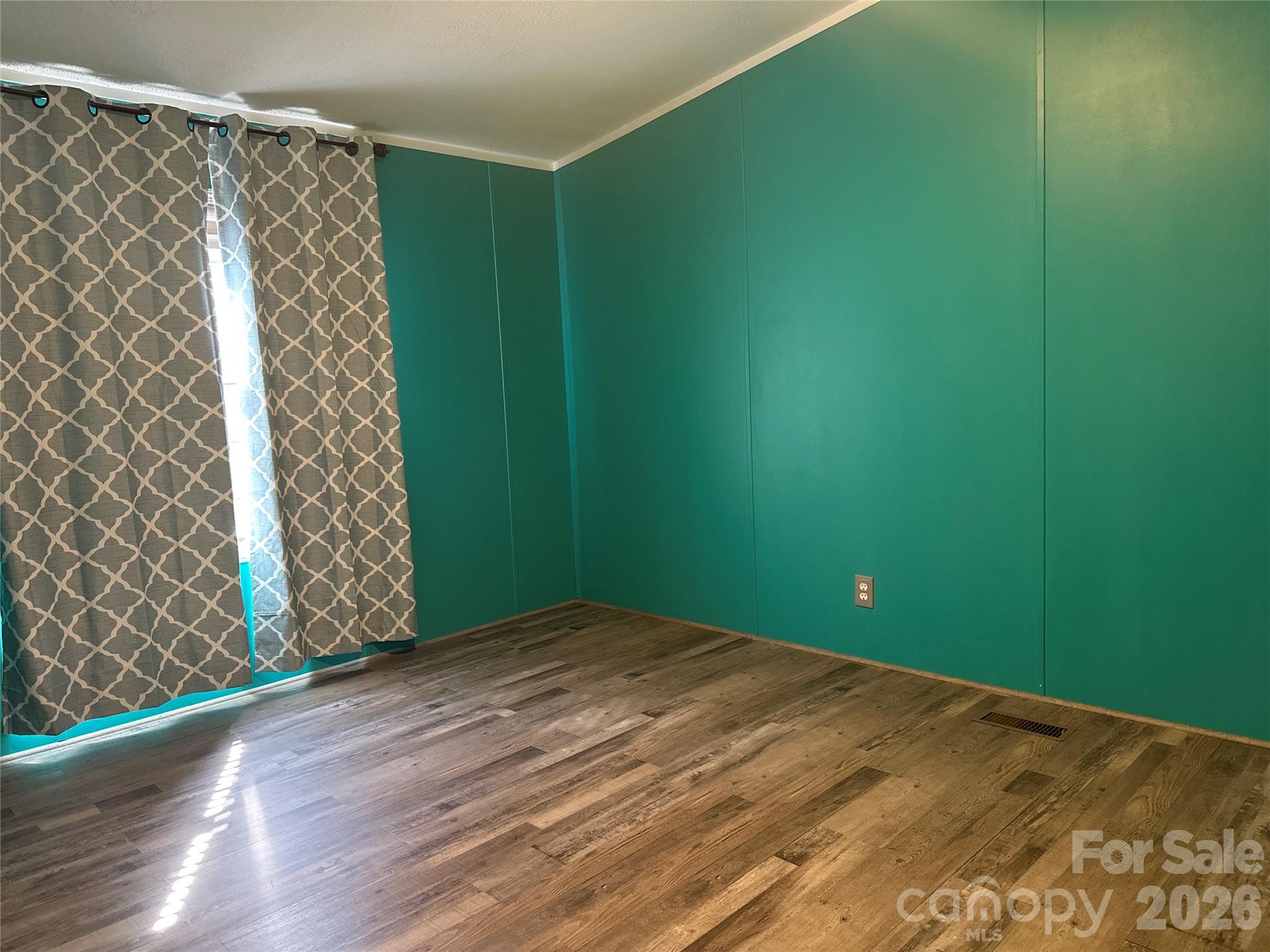 2567 Peeler Road — Vale