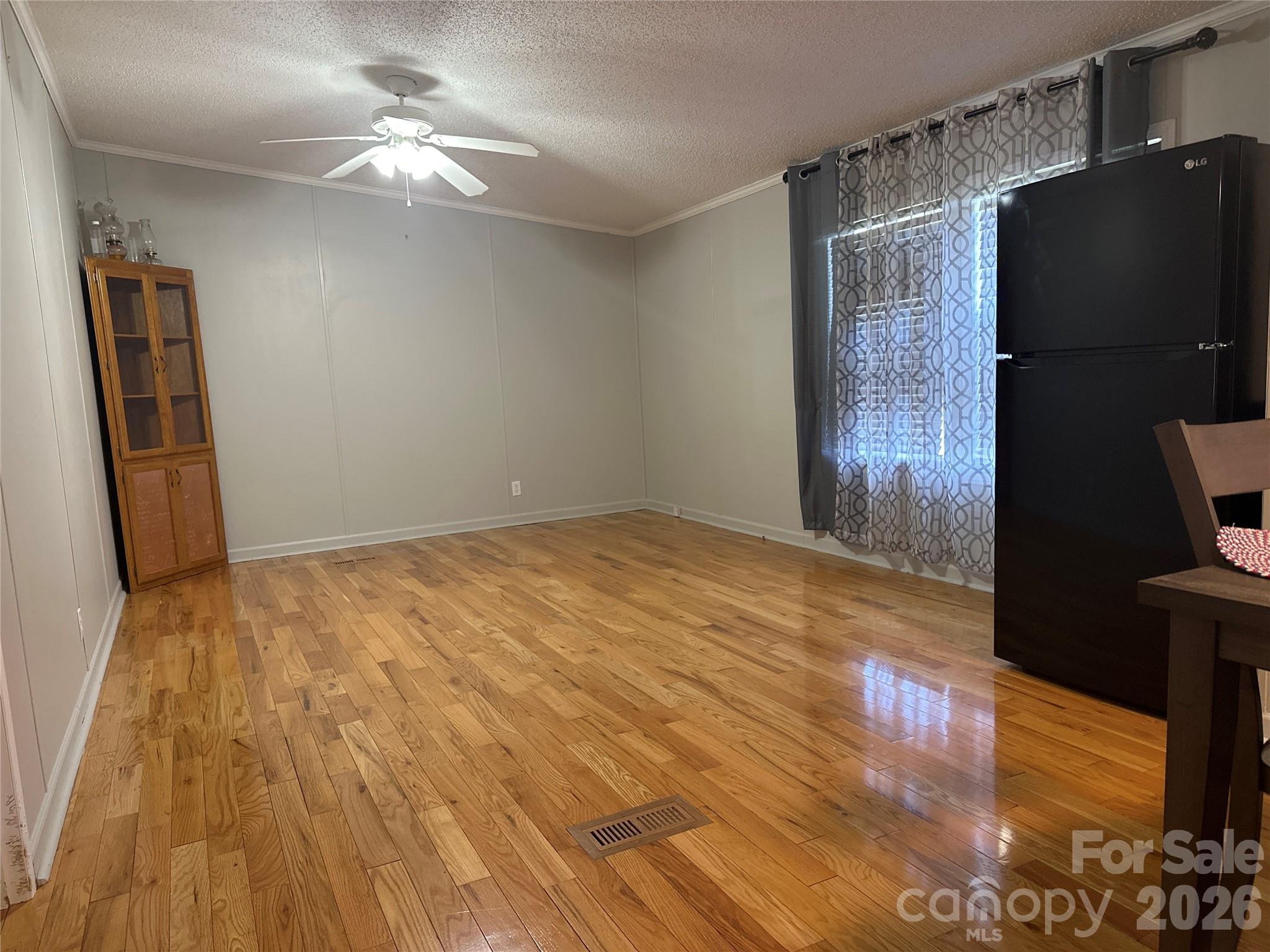 2567 Peeler Road — Vale
