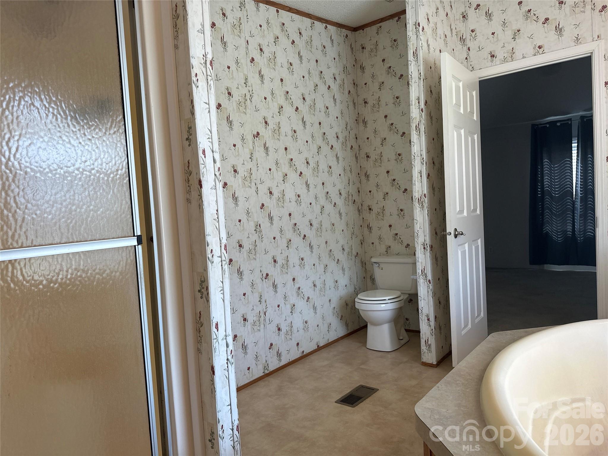 2567 Peeler Road — Vale