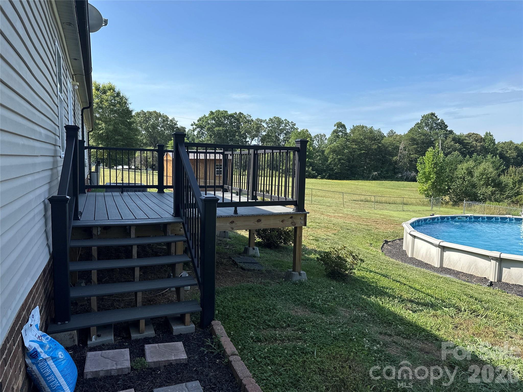 2567 Peeler Road — Vale