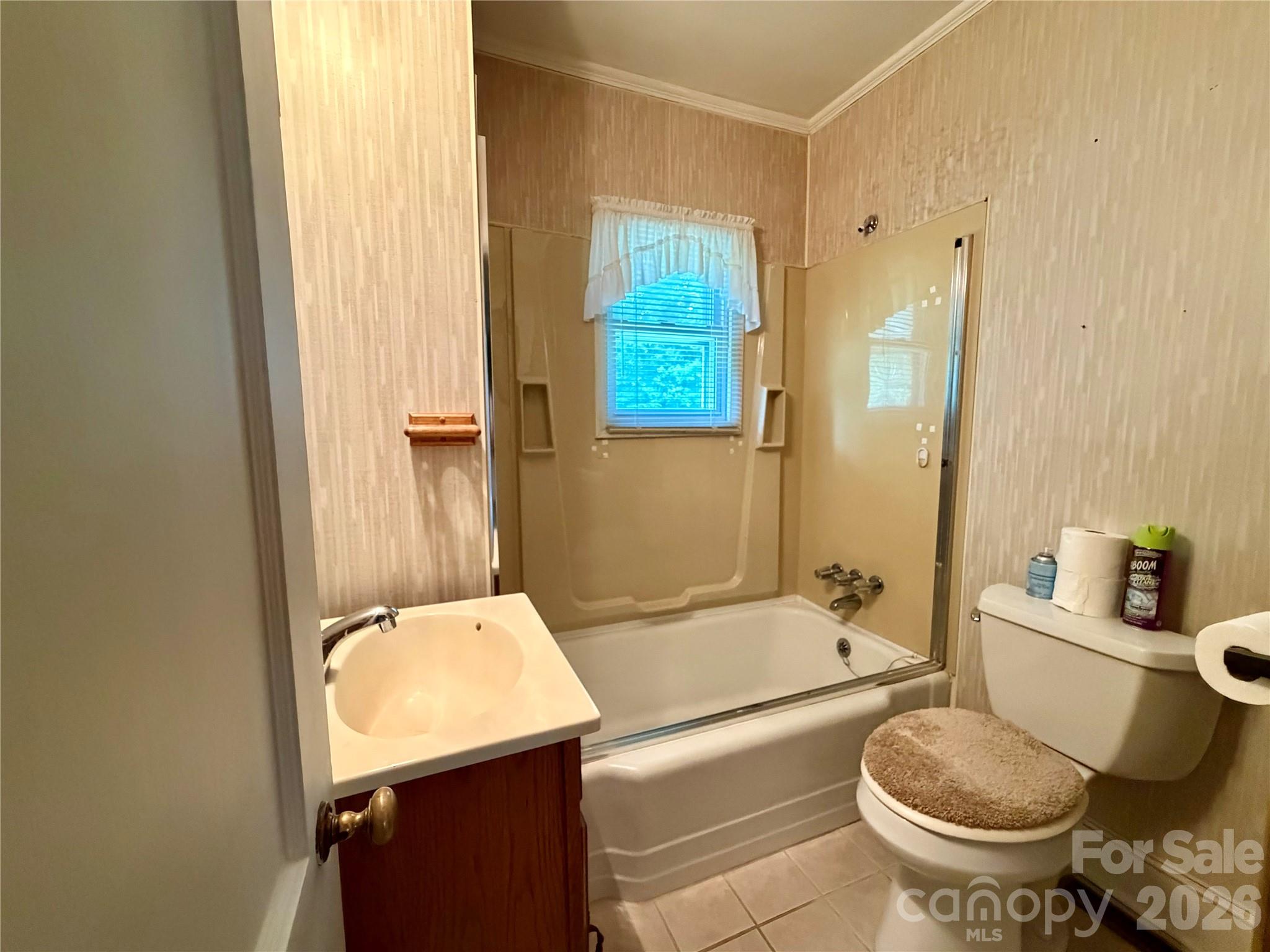 5057 Erickson Road — Charlotte