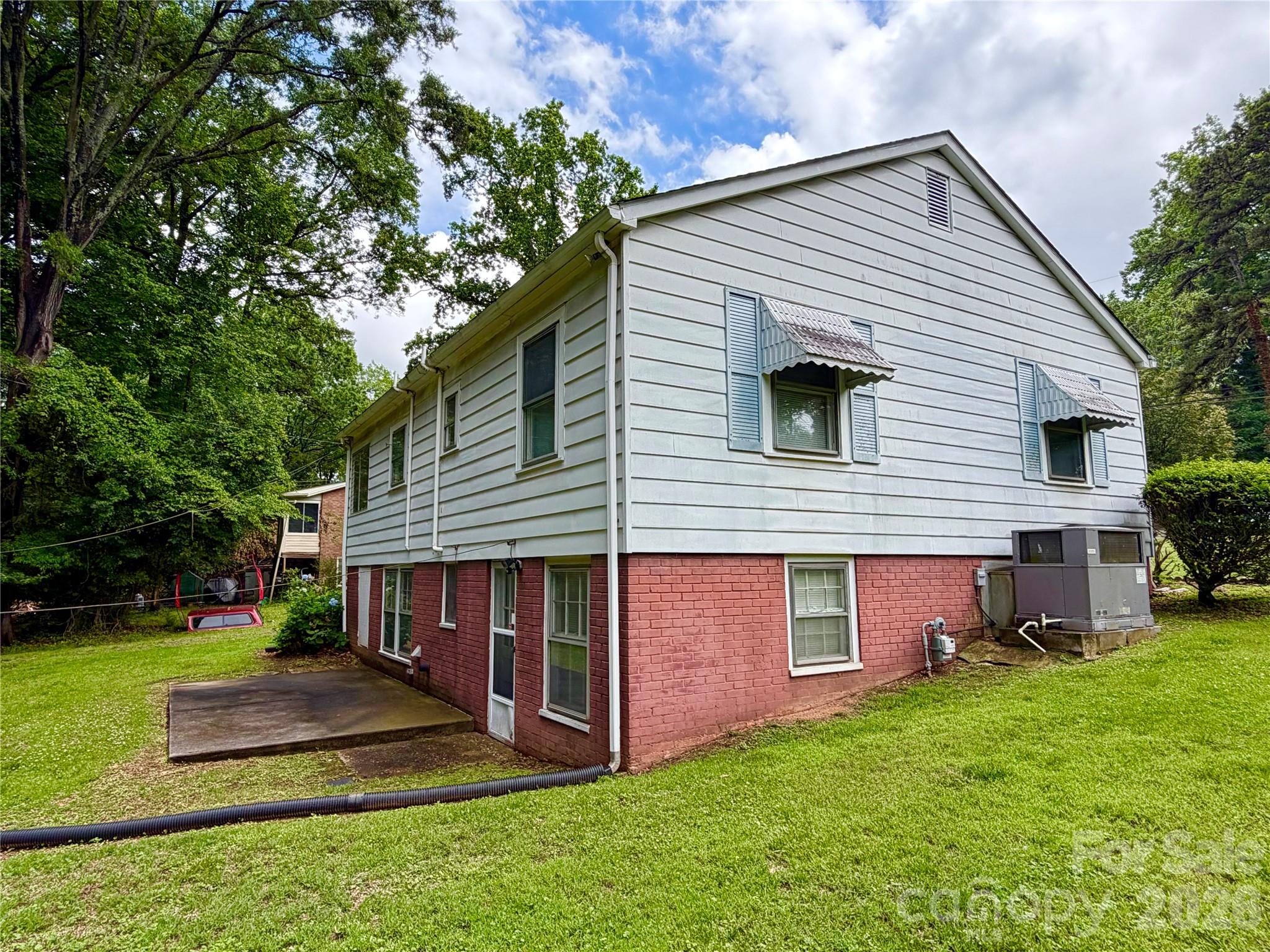 5057 Erickson Road — Charlotte