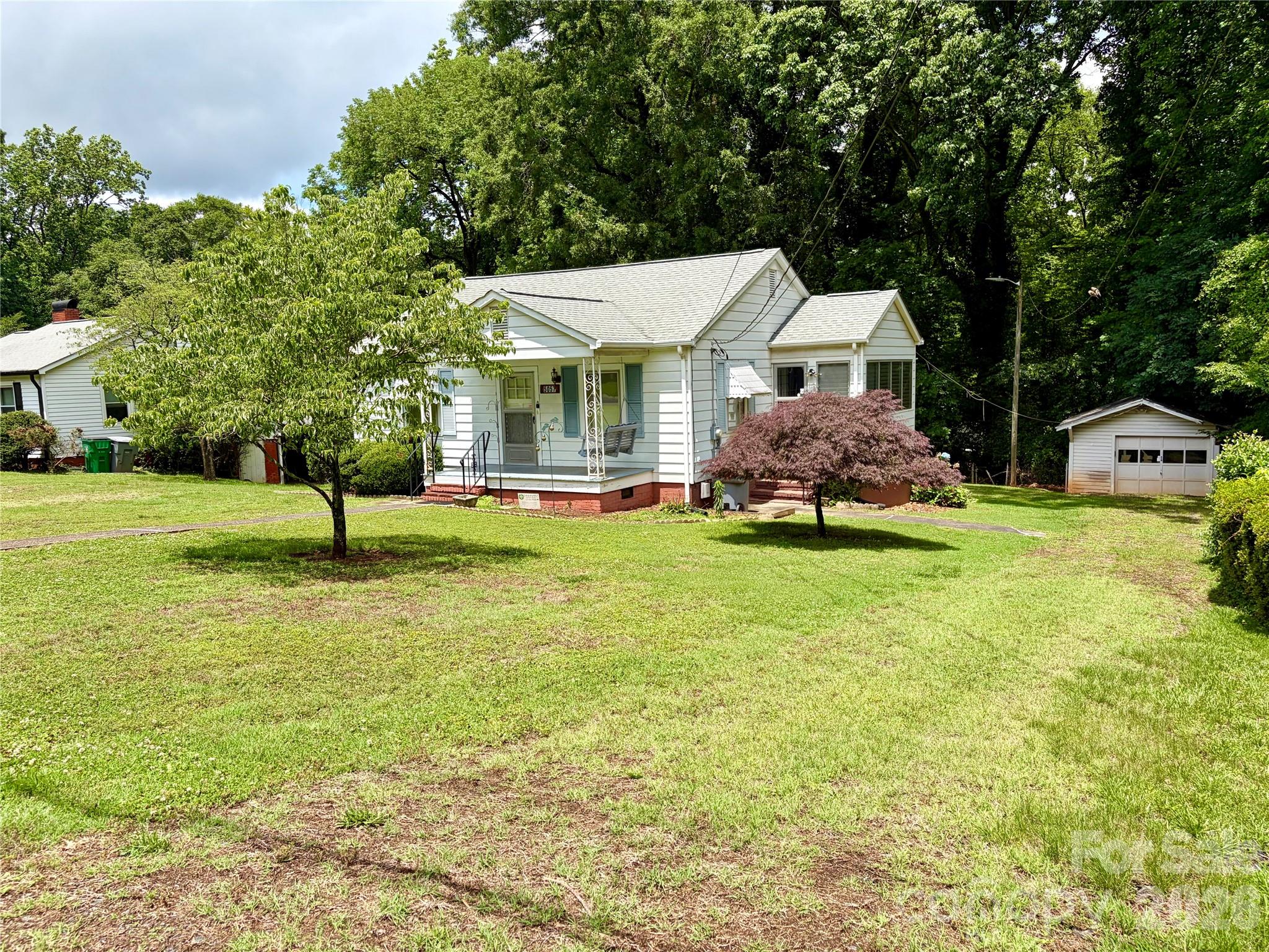 5057 Erickson Road — Charlotte