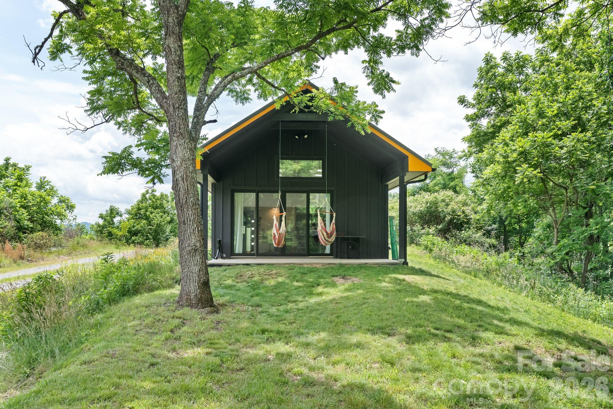 601 and 478 Freedom Cove Drive — Marshall