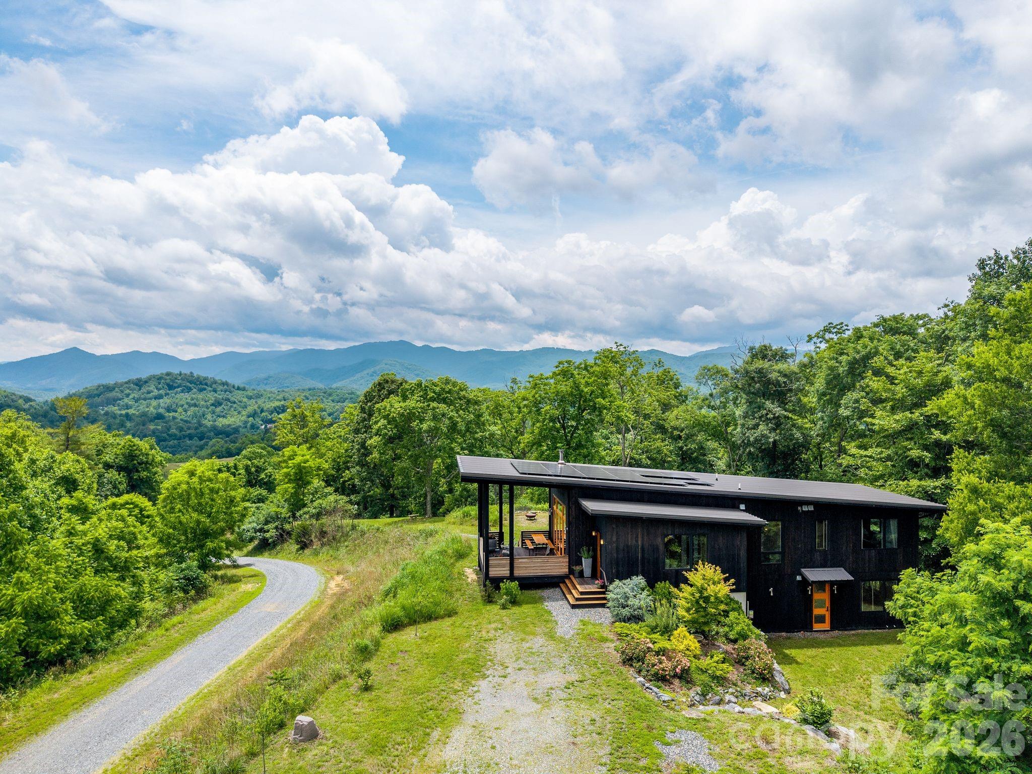 601 and 478 Freedom Cove Drive — Marshall