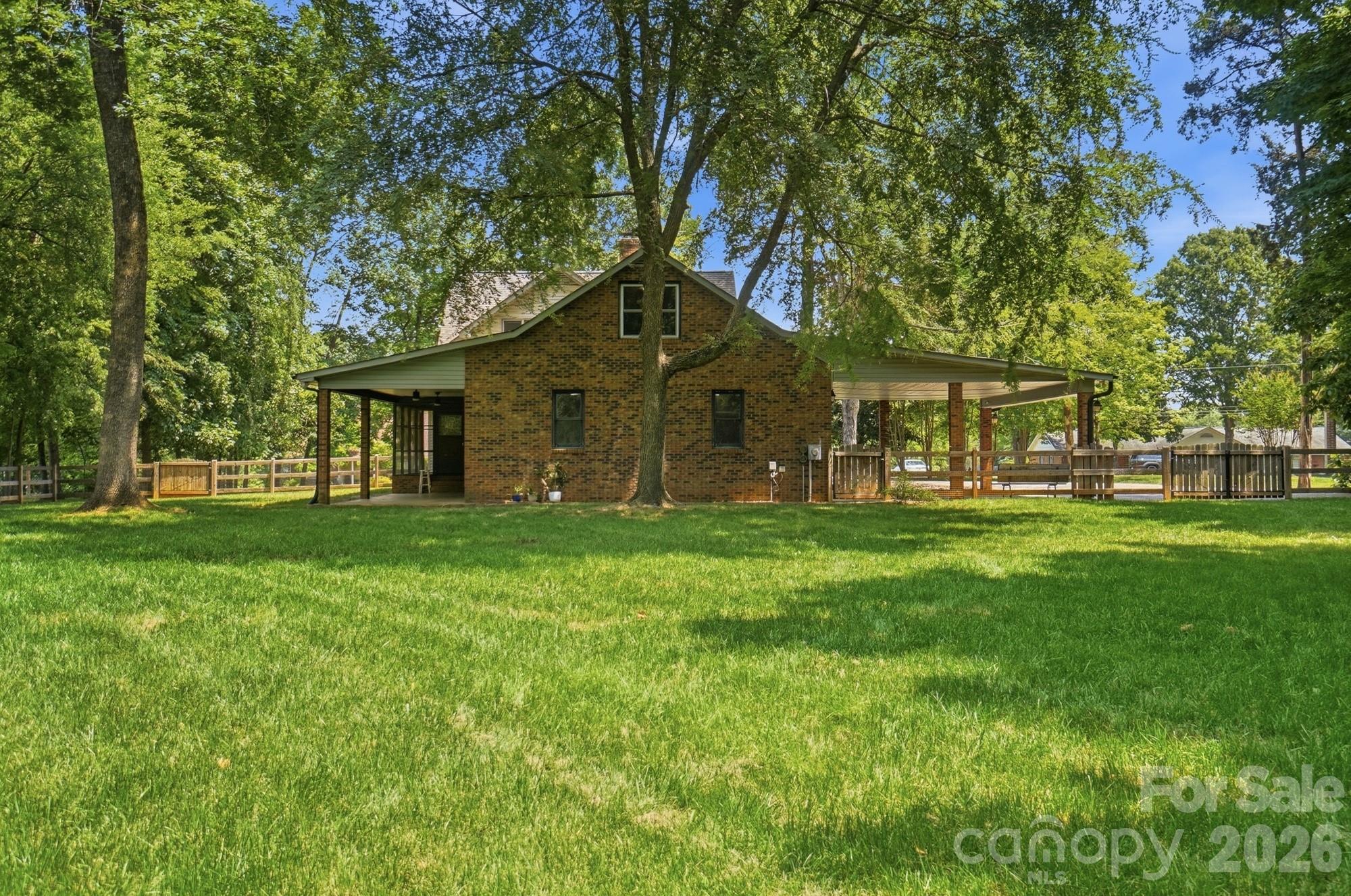 4020 Glen Haven Drive SW — Concord