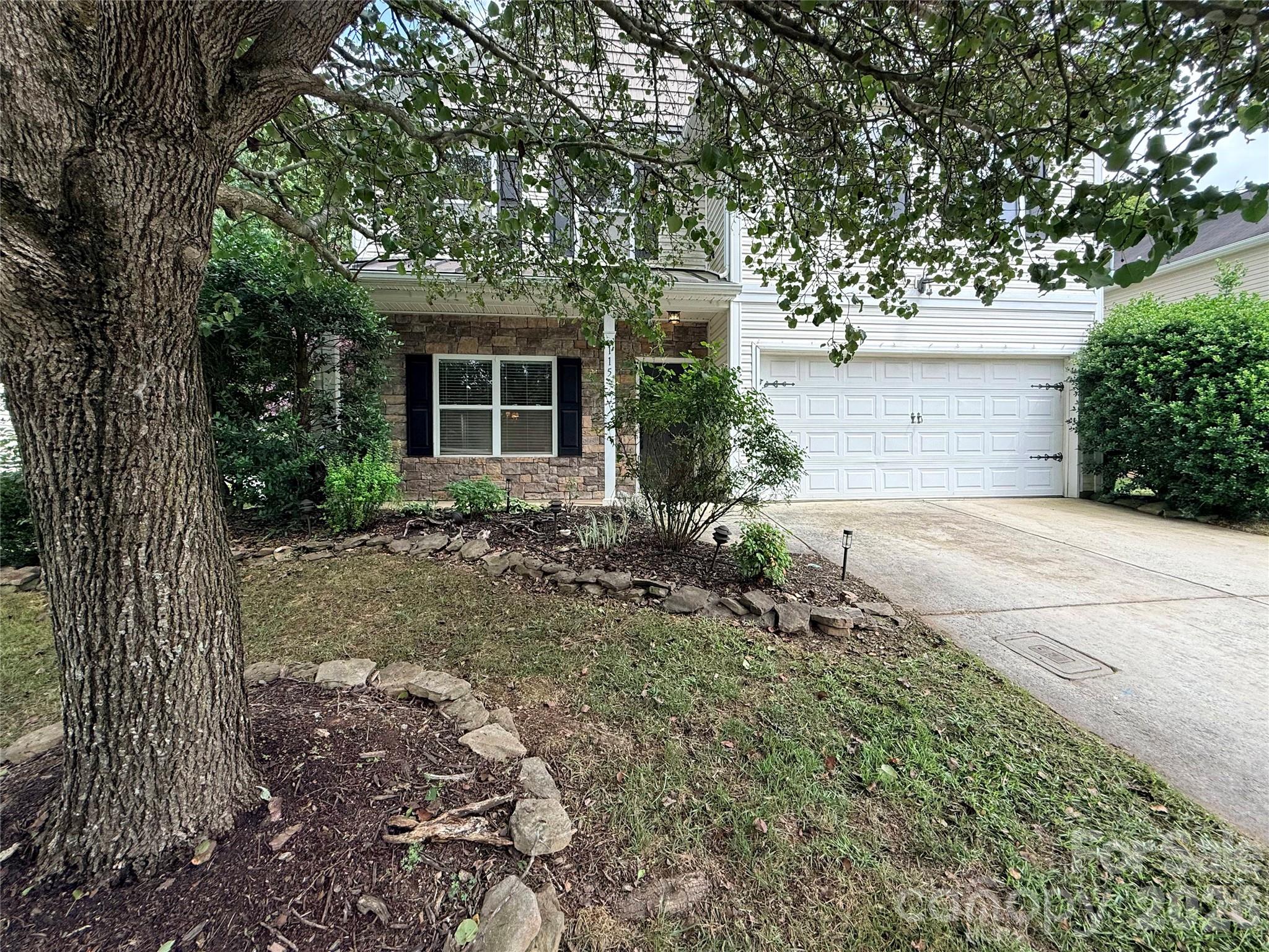 115 Thorsen Drive — Mooresville