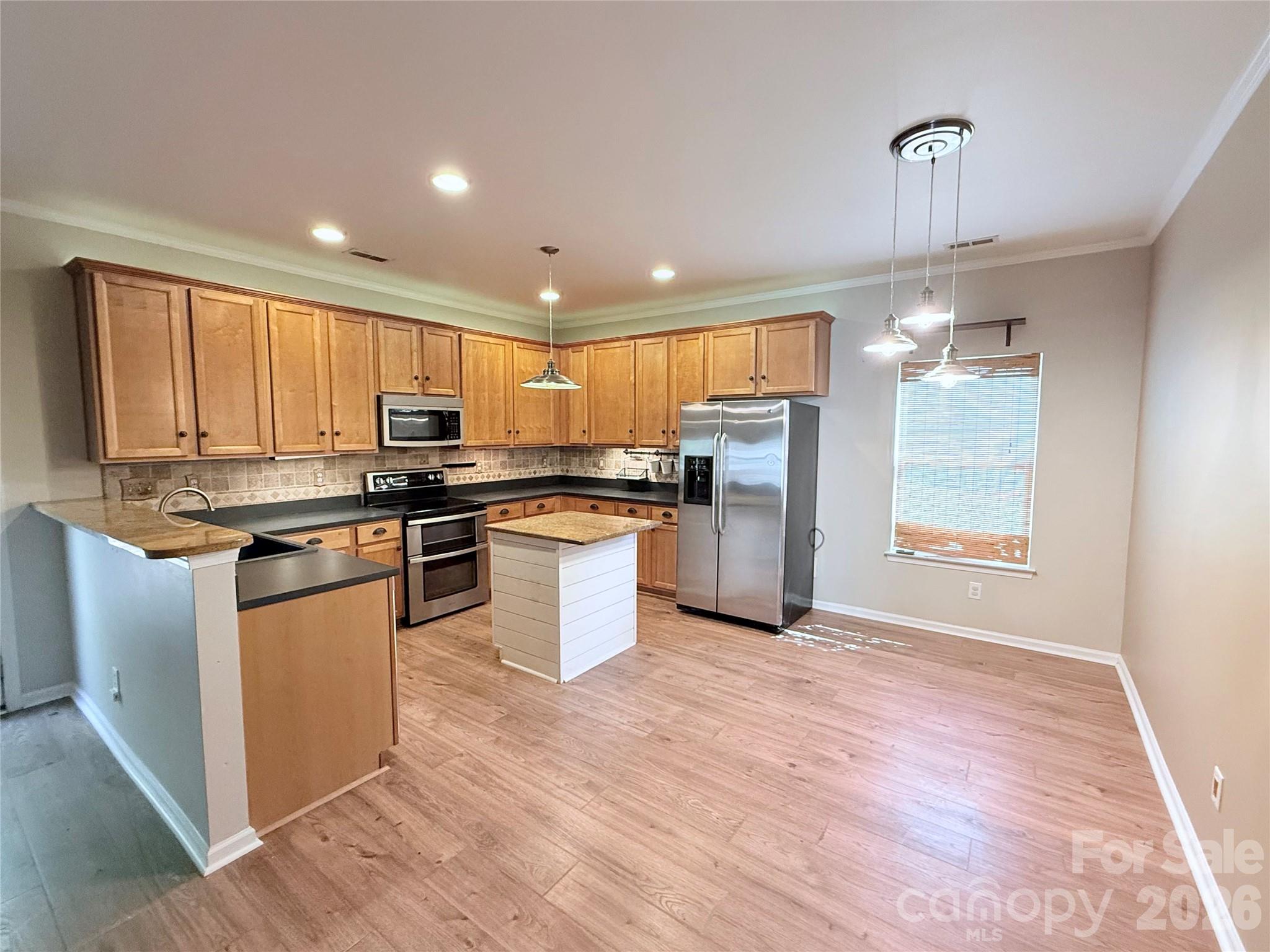 115 Thorsen Drive — Mooresville