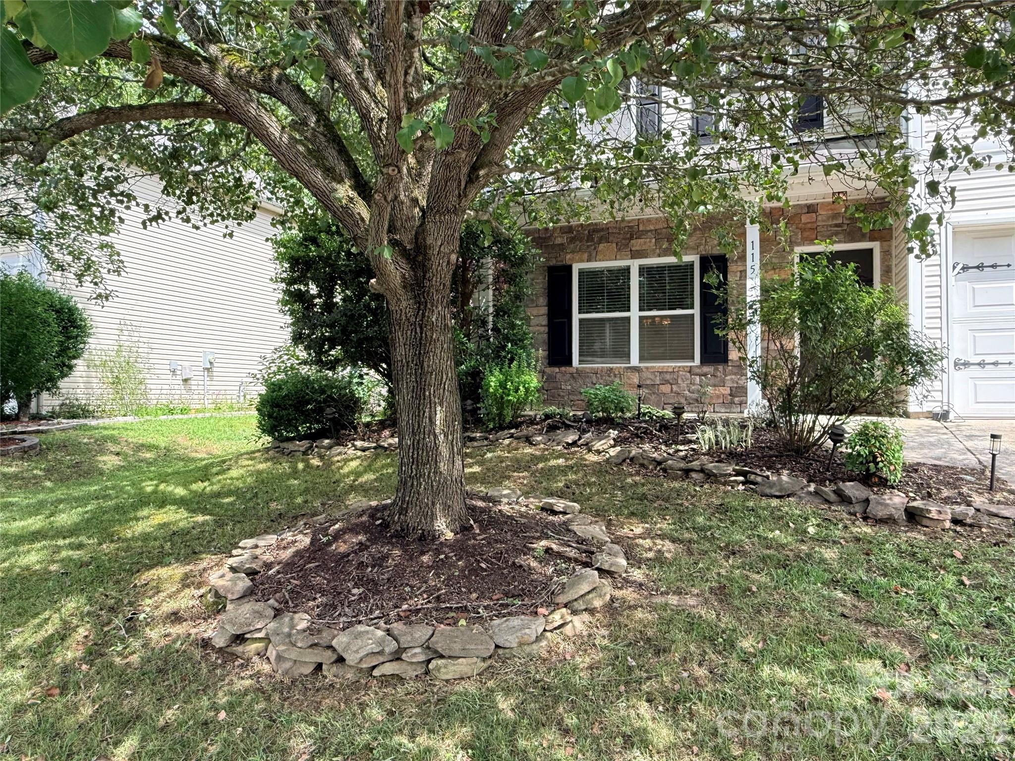 115 Thorsen Drive — Mooresville