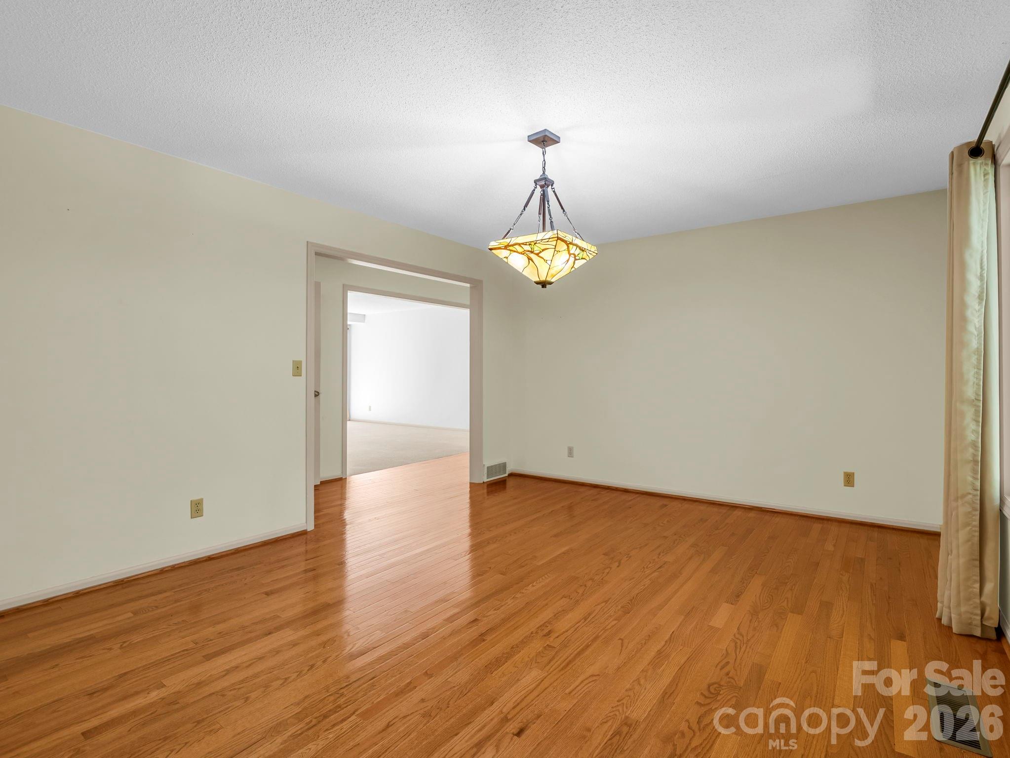 115 Woodhaven Drive — Hendersonville