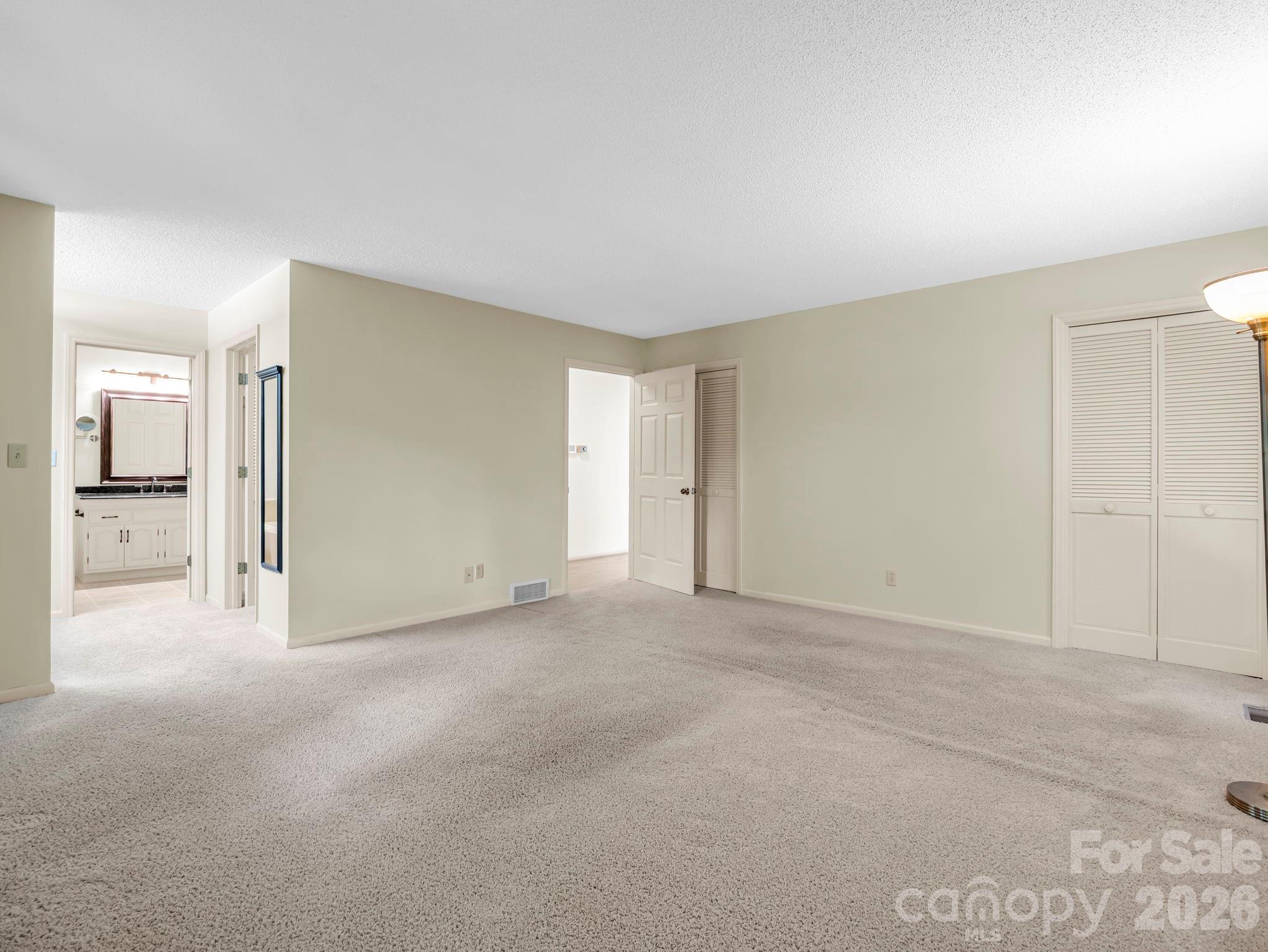 115 Woodhaven Drive — Hendersonville
